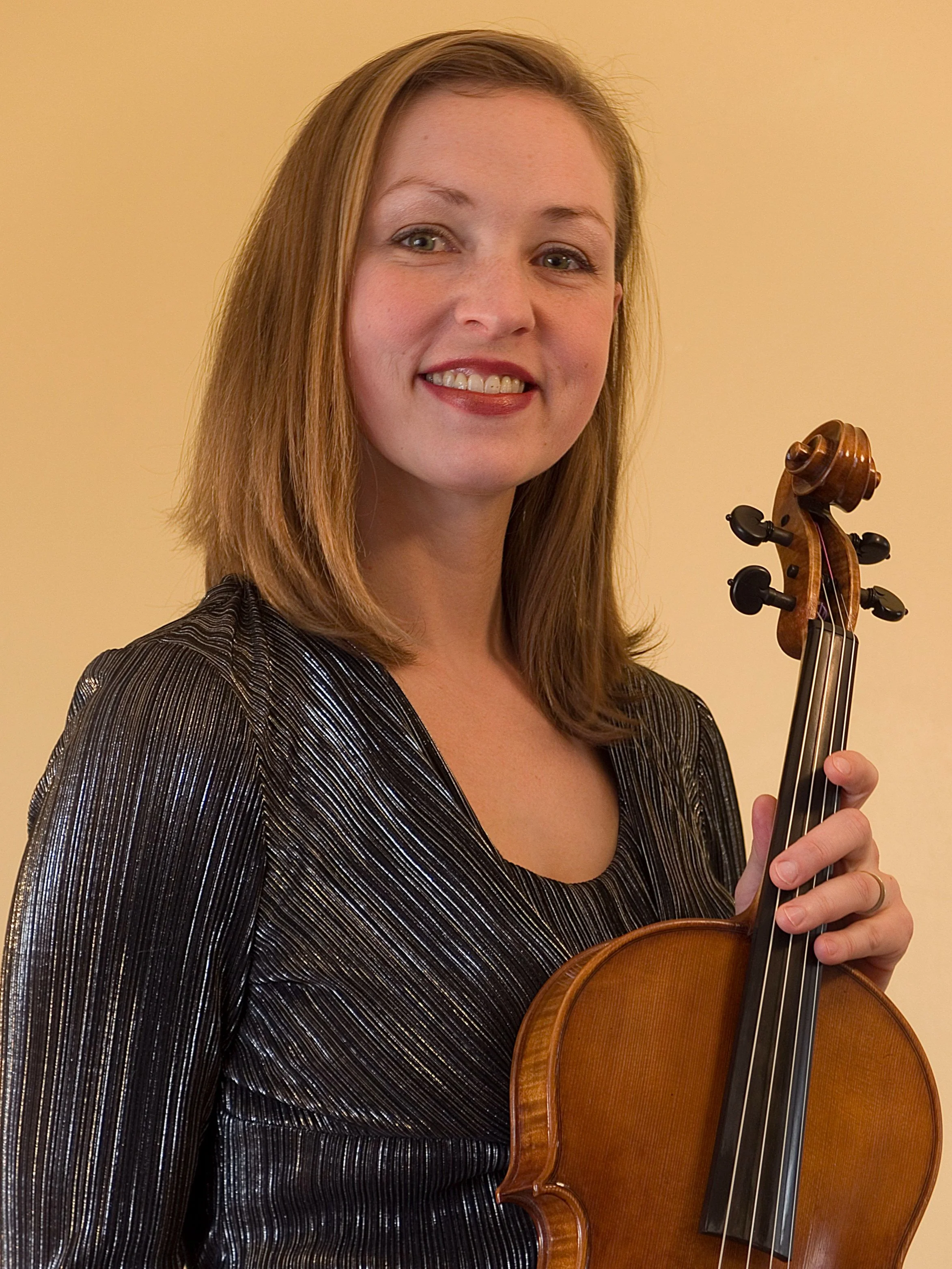 Hannah Headshot 2019.jpg