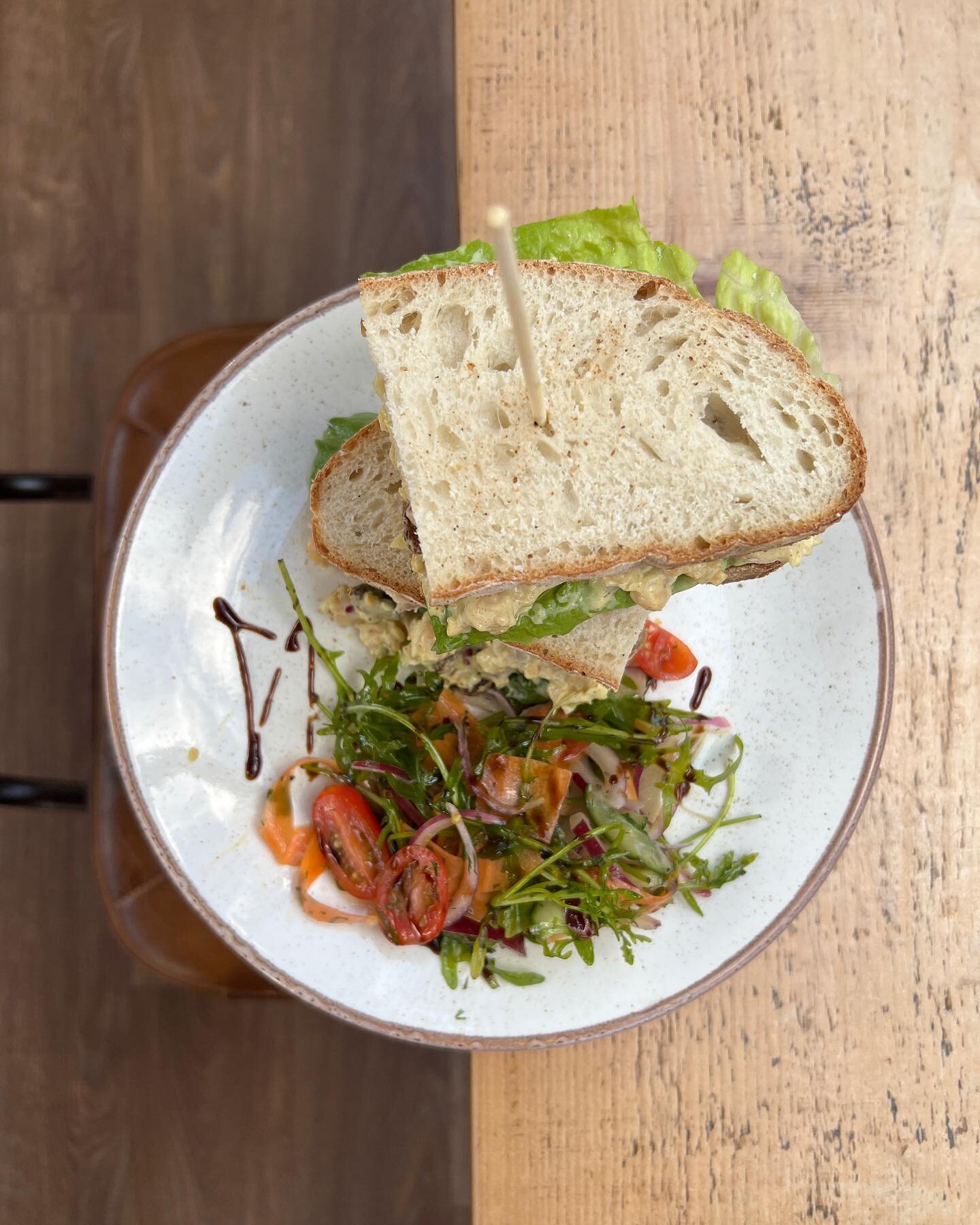 Coronation Chickpea&hellip; absolutely nothing to do with our new king - just one phenomenal, new addition to our menu! 😍

Chickpea sandwiches we&rsquo;ve eaten in the past were dry, a funny texture and tasteless, so we had one stipulation - this ha