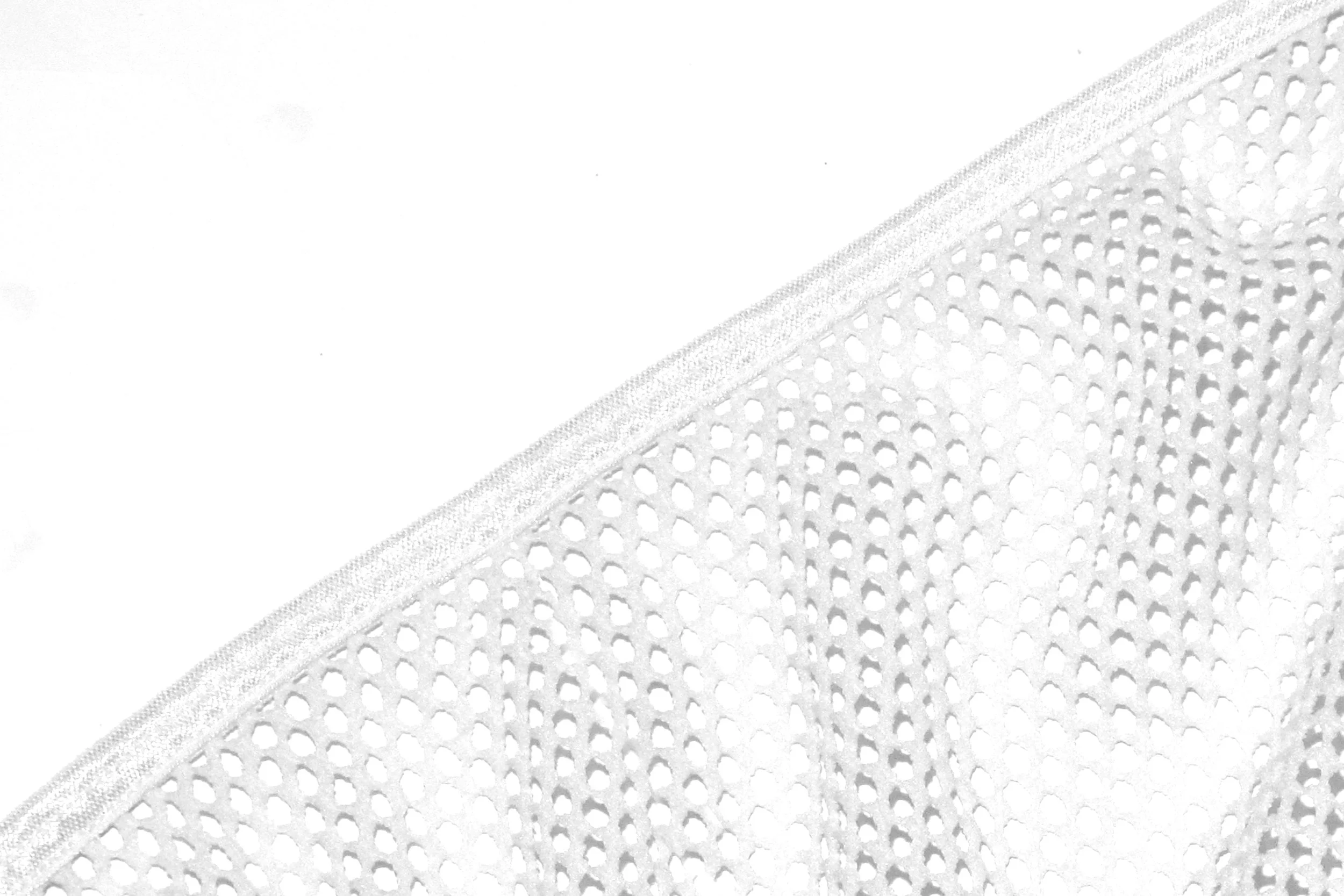 WHITE MESH WRAP