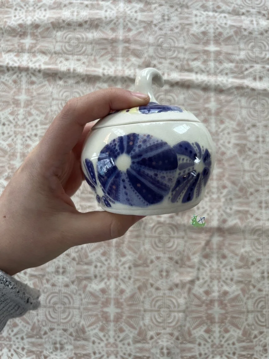 large urchin box.JPG