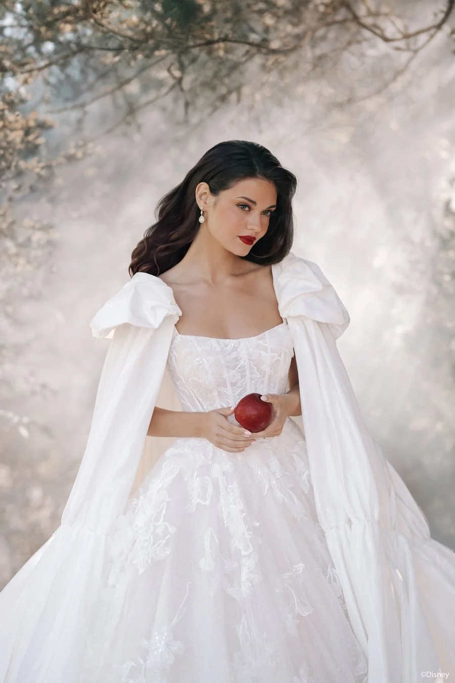 D447-D447CP-SnowWhite-02-900x1350-f190c82.jpg