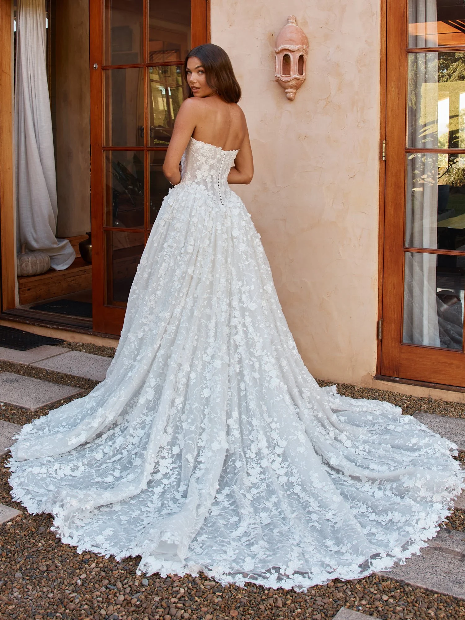 OMERA_ML26809 20260107_MadiLaneBridal35484.jpg
