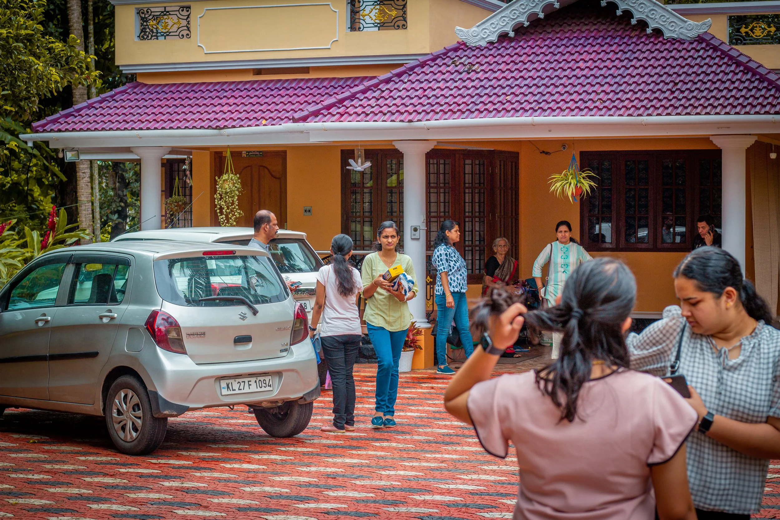 Chiri Eru Chiri -01.jpg