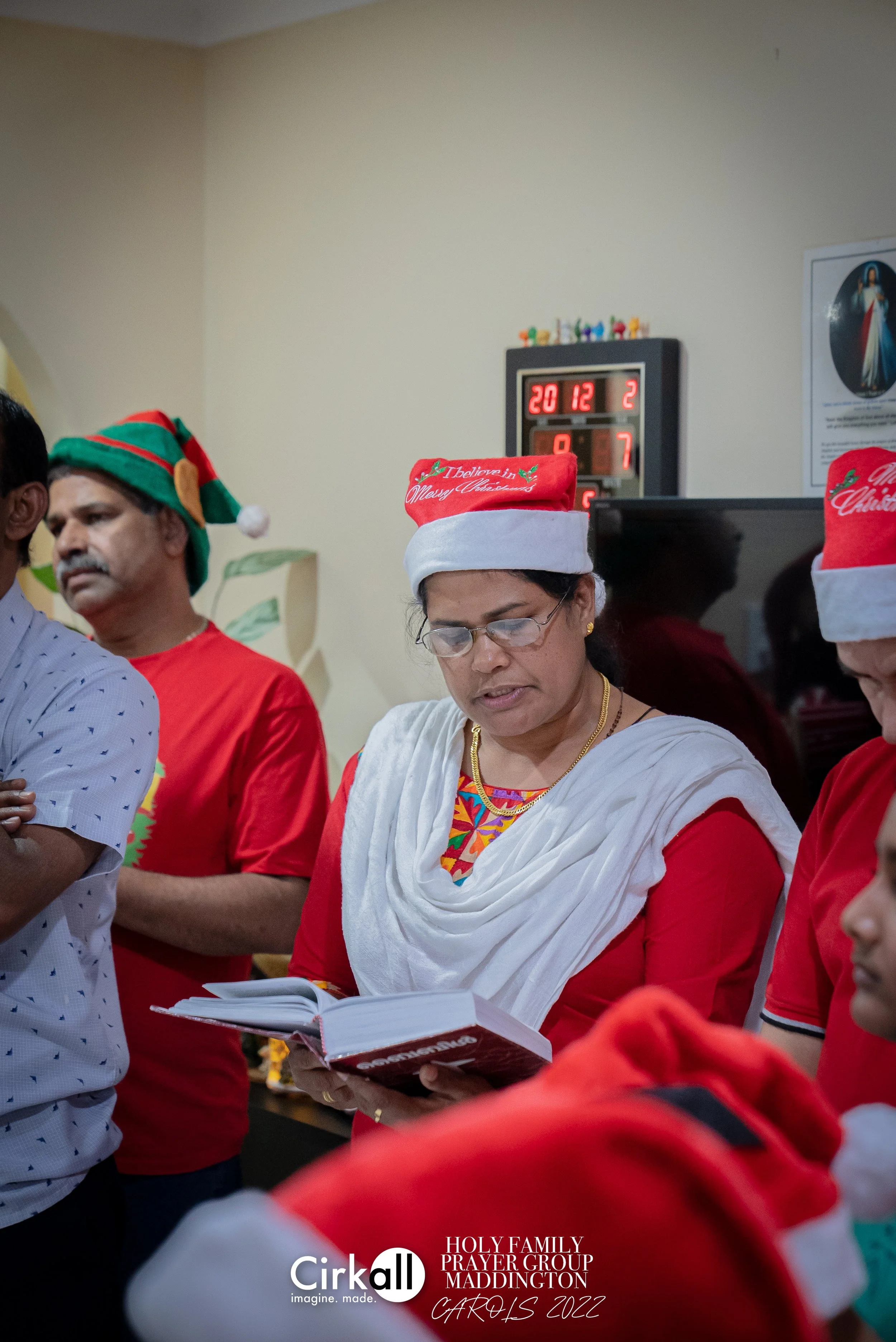 HF Prayer Group Carols 2022-16.jpg