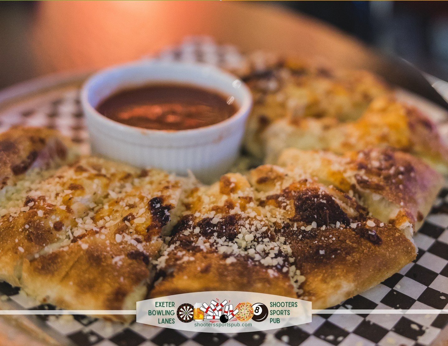Have you tried this hidden gem? The Rolled Calzone 🌟 You choose your fillings, then dip in marinara or level up with pub cheese! ⁠
⁠
#CalzoneLove #PubEats⁠