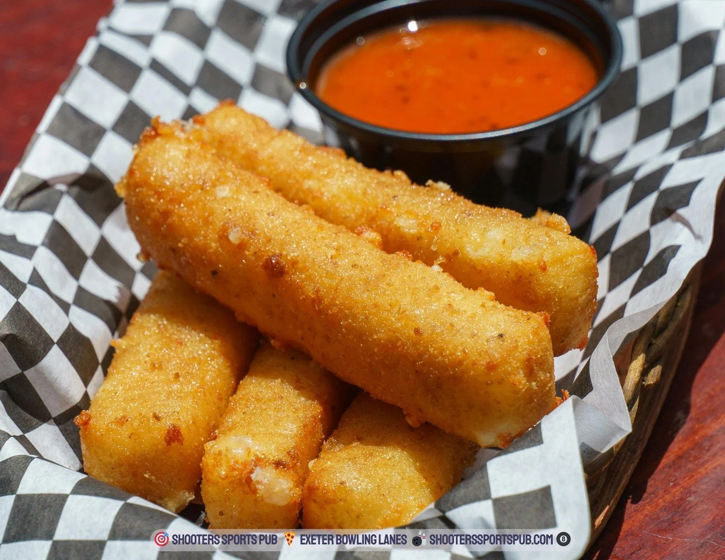 Straightforward and does the job.⁠
Something to split, something to keep to yourself, depends on the night.⁠