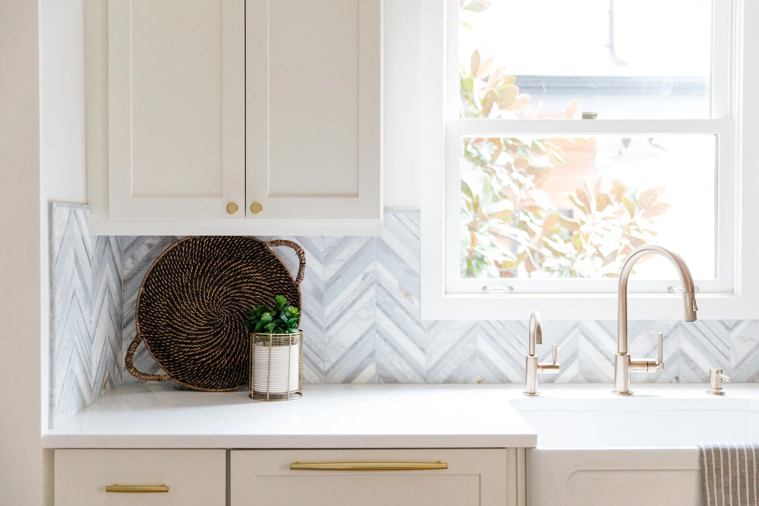 Curated visual reference: Picture Idea: Budget Friendly Kitchen Refresh No Permits Required For Transformation