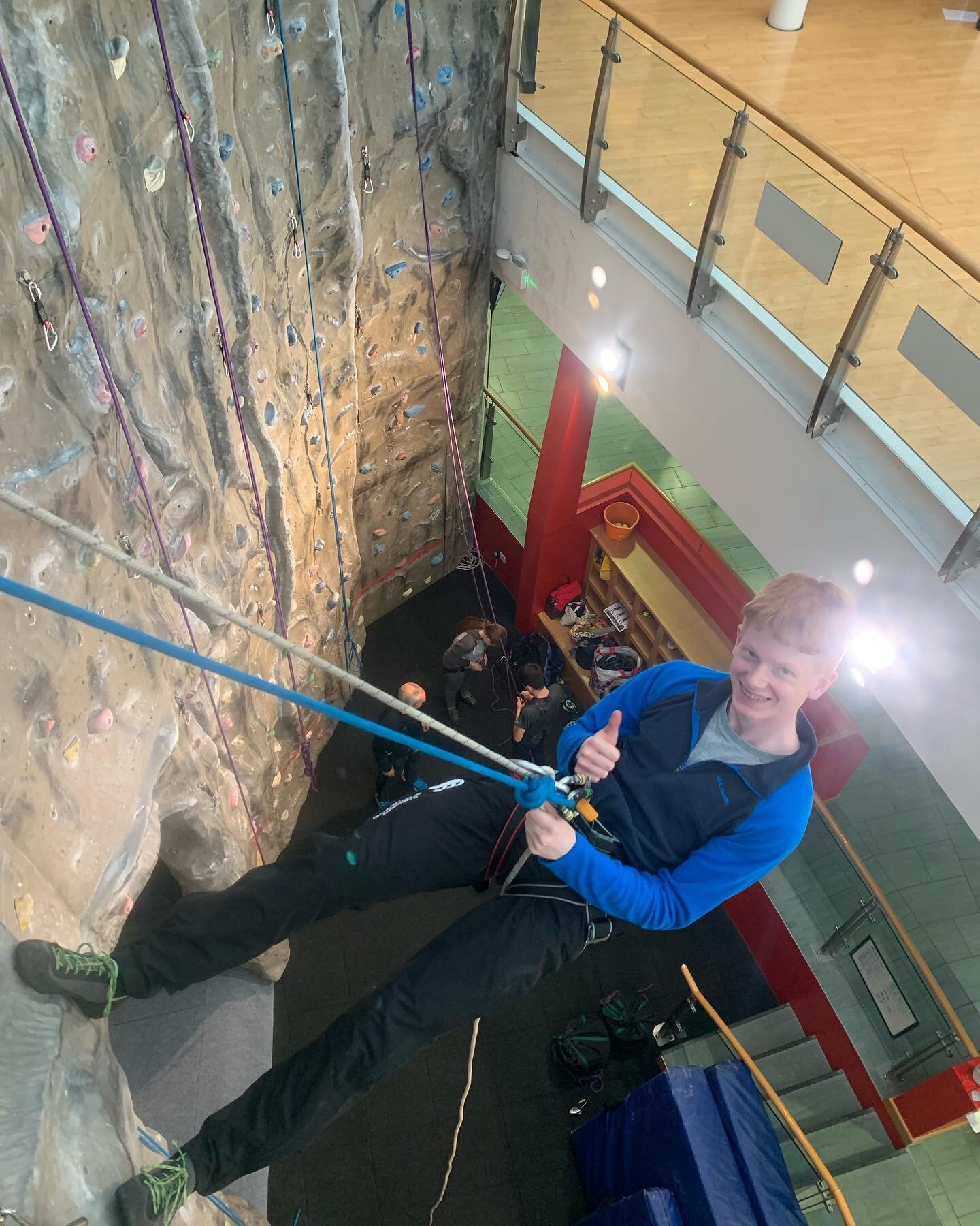 Almost at the end of our Explorer Scouts climbing sessions for their DofE sections.

Tonight we did some abseiling to mix it up a bit and for a bit of practice before we head outdoors.

#abseiling #climbing #climbinglife #rockclimbing #climbing_pictu