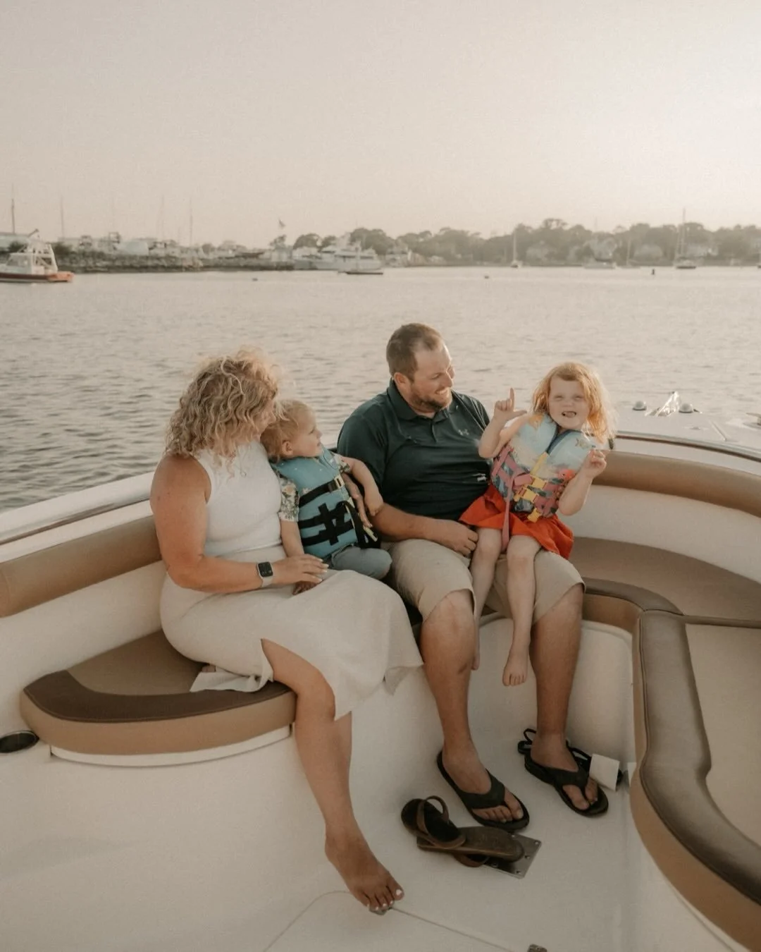 What&rsquo;s a family lifestyle session?

This.

Pick an activity that&rsquo;s familiar, a significant part of your life, and FUN.

Then hire me to photograph your family having the best time ever.

I promise, it&rsquo;s foolproof. ☺️📸❤️