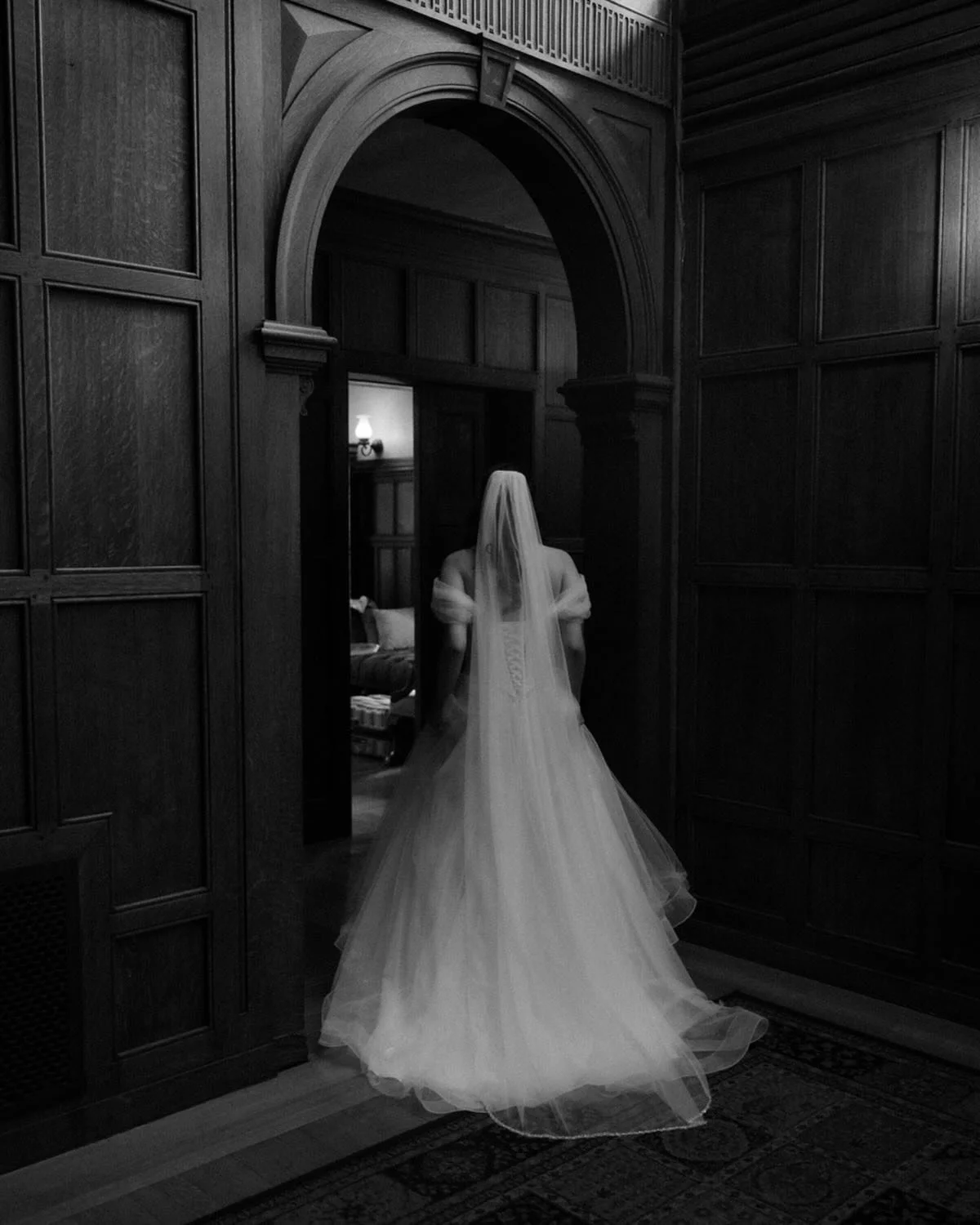 a favorite 🖤

Venue: @themansiononturnerhill 
Photography: @talesofsonder 
Dress: @davidsbridal 
Suit: @suitsupply 
Make-Up: @andibeautyboston 
Hair: @samiebeautyboston 
Catering: @vinwoodcaterers 
DJ: @djscottsica 
Dessert: @vinwoodcaterers
