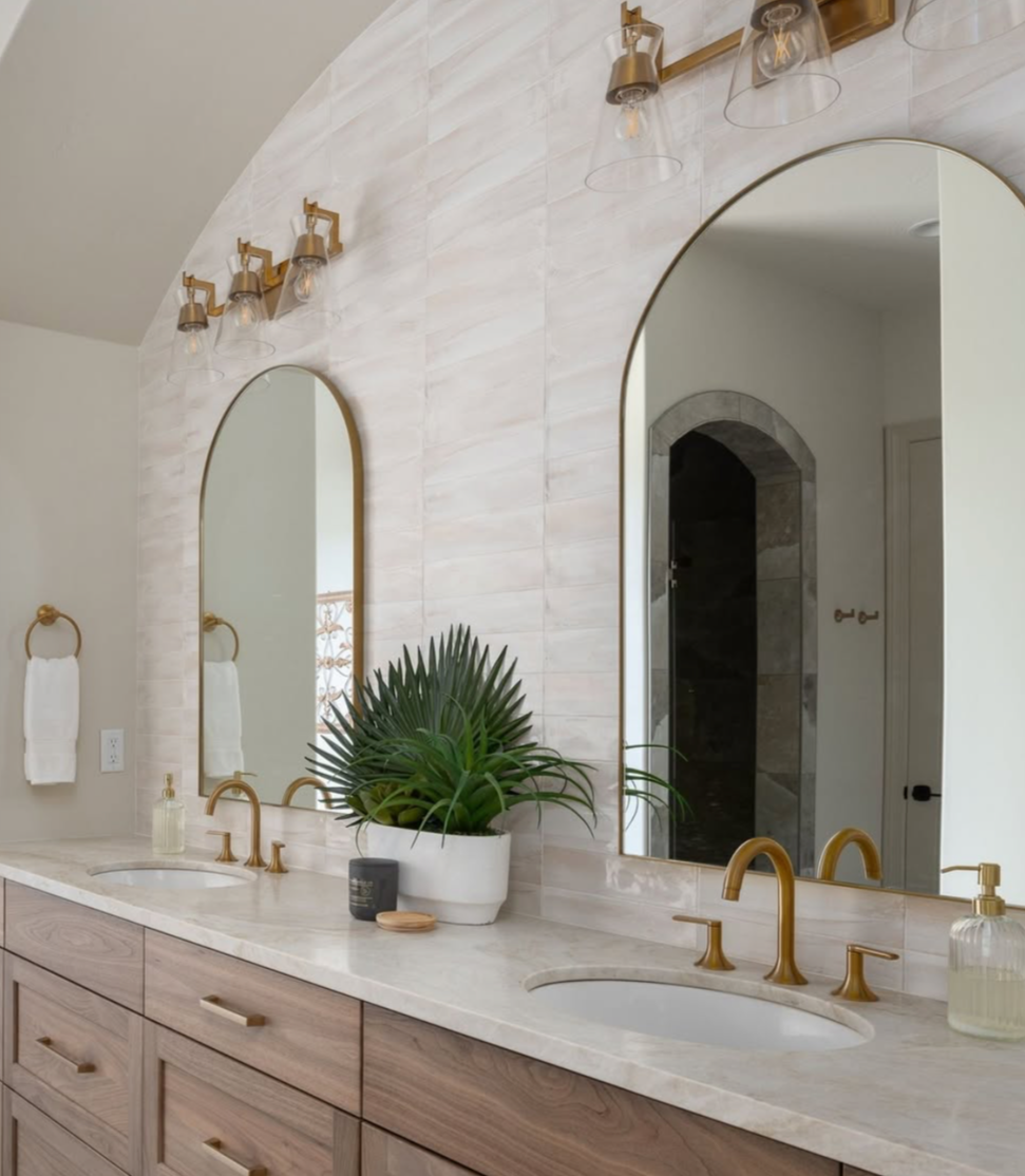 Island Wharf Collection
Tile: Aussie Beach⁠
Design & Photo: @huga_home
Build: @dennismillerhomes