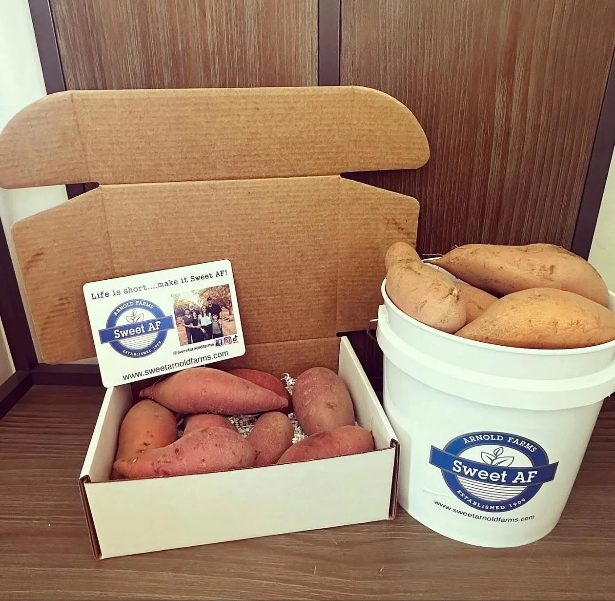 🍠Sweet AF sweet potatoes are back and ready to upgrade your Thanksgiving&hellip; and honestly, any other day you&rsquo;re hungry.

Pick up at the farm, get local delivery, or ship 3&ndash;5 lb boxes anywhere in the USA. Easy. Delicious. Organic. Bas