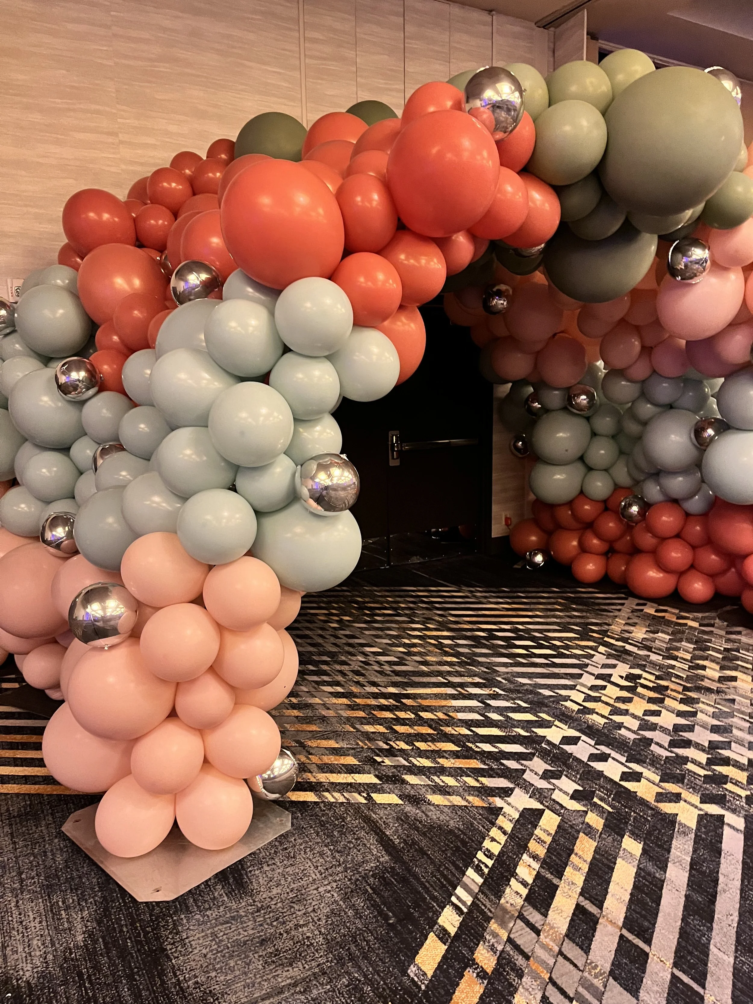 Balloon tunnel 