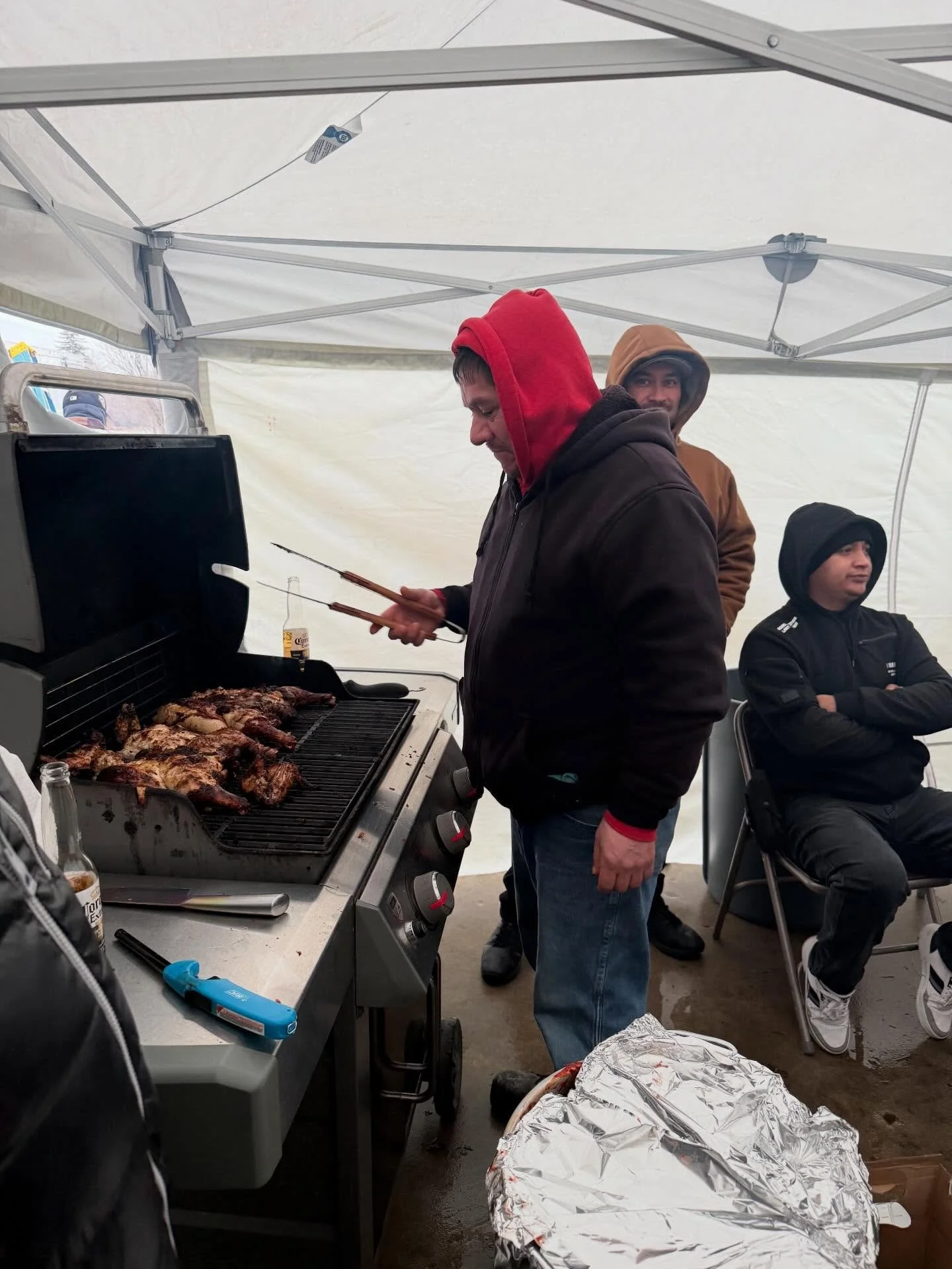 Happy thanksgiving from everyone at Interwater Farms!! Stay safe on the roads today 🦃 ❄️ 
#farm #fruitfarm #farmer #orchard #farmersmarket #farmersmarketmi #michiganfarmersmarket #michiganfarm #cherries #cherry #cherryfarm #peaches #peach #peachfarm