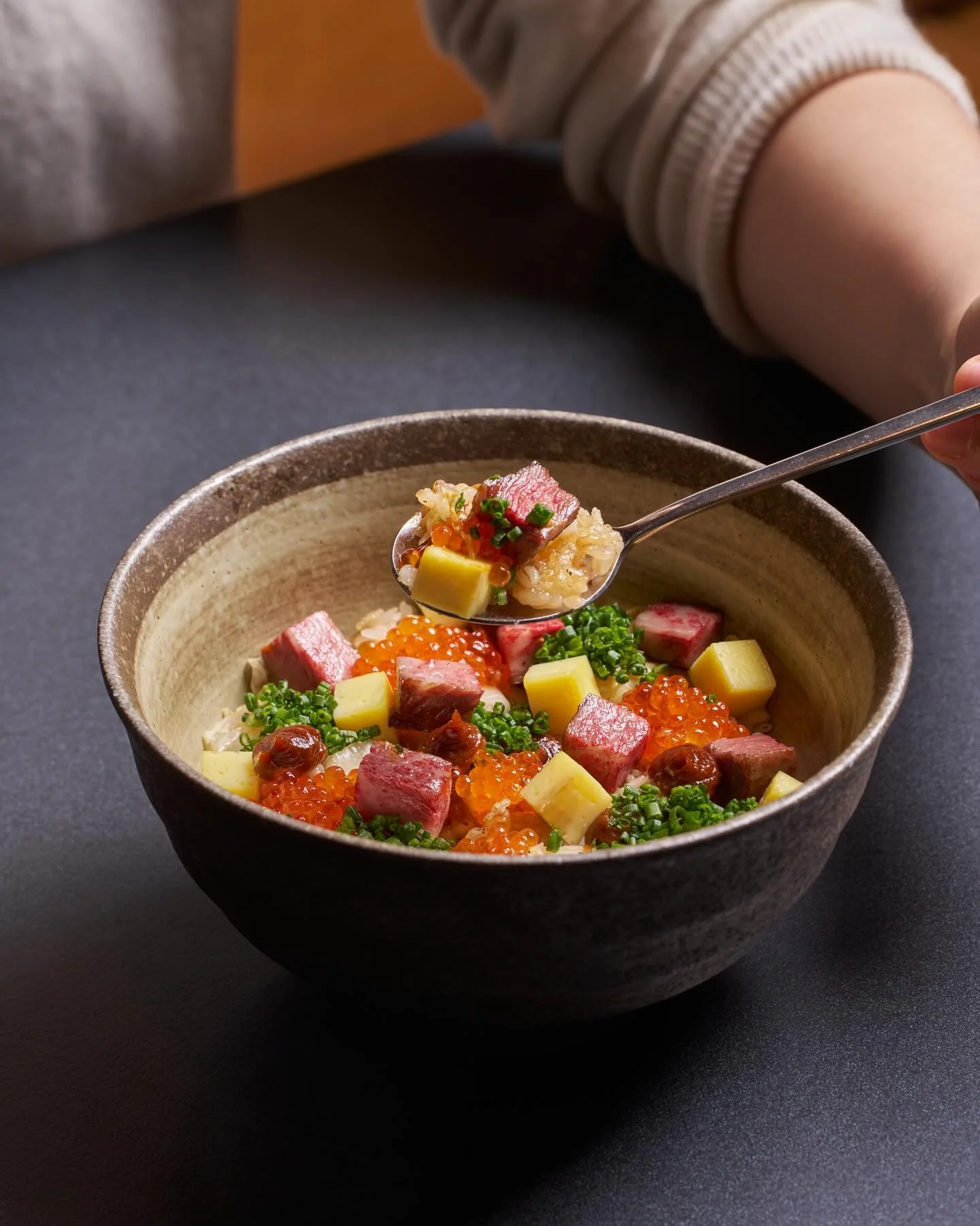Fall in love at first bite. Signature NARO Bowl &mdash; Wagyu Beef, Smoked Trout Roe, and absolute perfection. 😋👌

#Naro #NaroNYC #NaroSignature