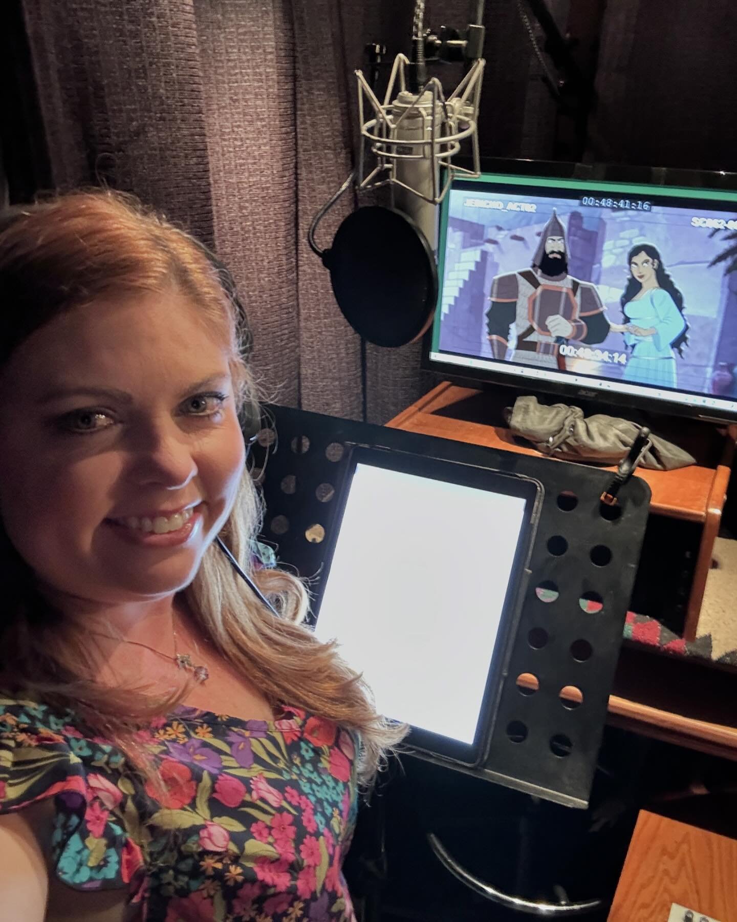 Had a super fun in studio session this morning working on an animated feature film! Can&rsquo;t wait to see how it turns out. 🤩 
.
.
.
#voiceovers #voiceoverartist #voiceoveractor #voiceactor #voiceoverlife #voiceoverwork #voiceoverjobs #voiceoverca