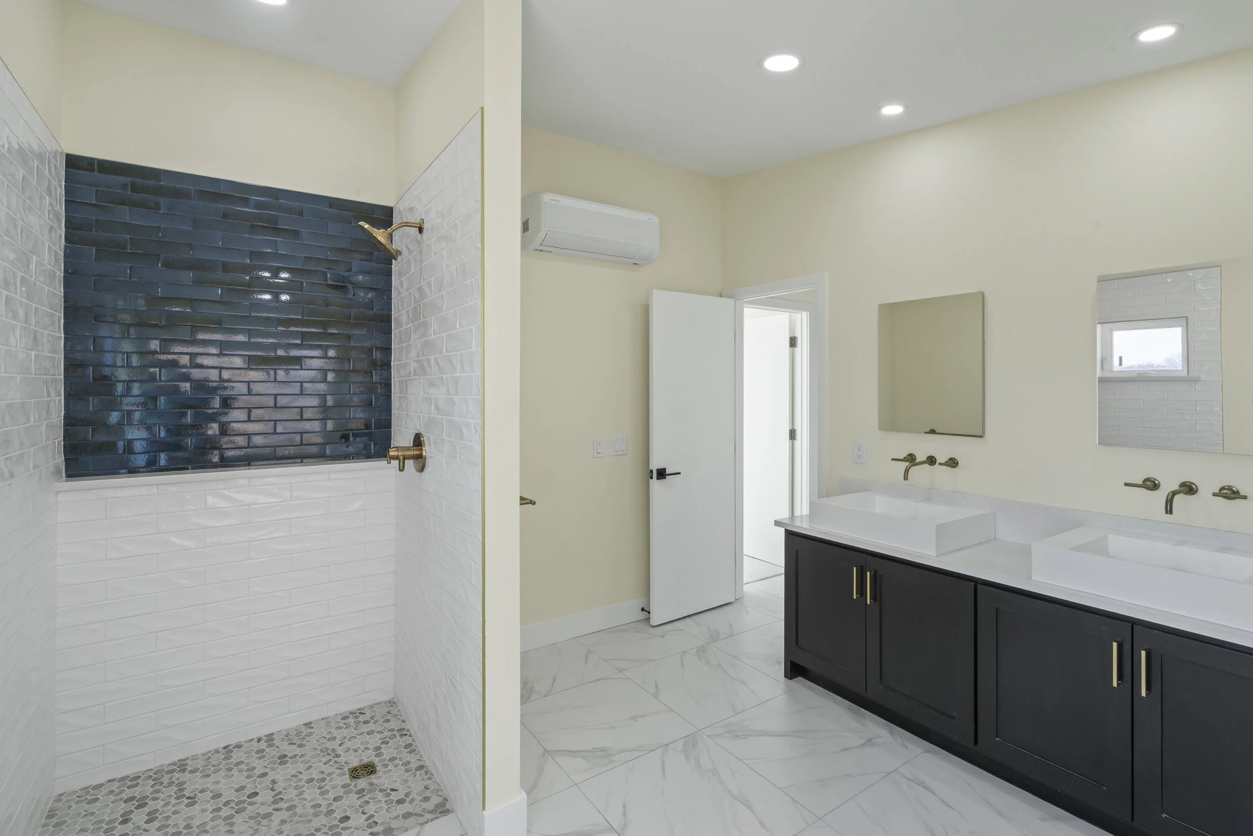 1000 W Benton-33.jpg