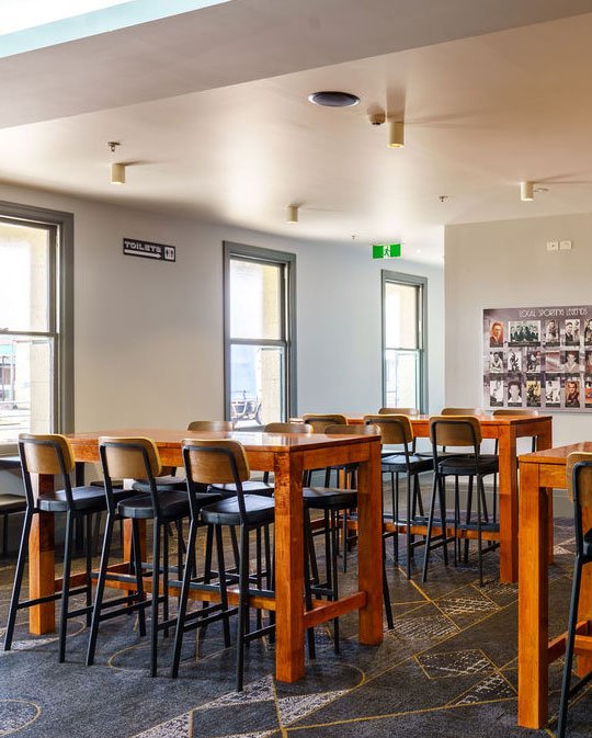 Renmark-Hotel-Main-Bar-Interior.jpg