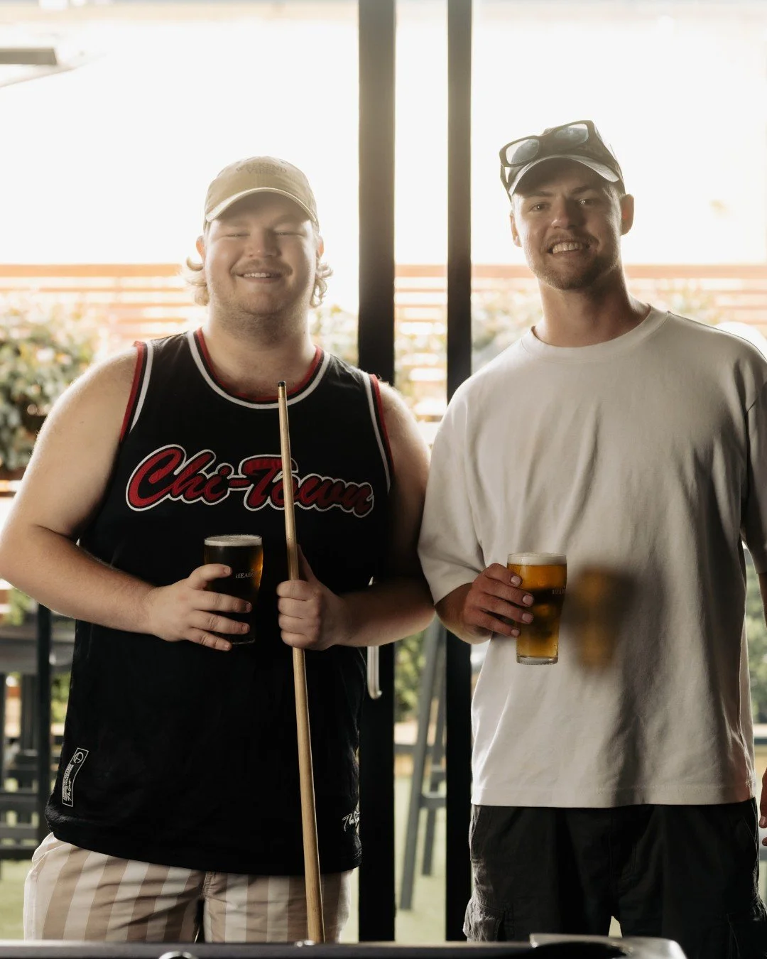 The final shot vs the setup behind it. 📸 

A couple of beers, a game of pool and pretending the camera isn&rsquo;t there.

No bribes were distributed in the taking of these photos.** 

#BehindTheShot #MainBar #HotelRenmark #Renmark #Riverland