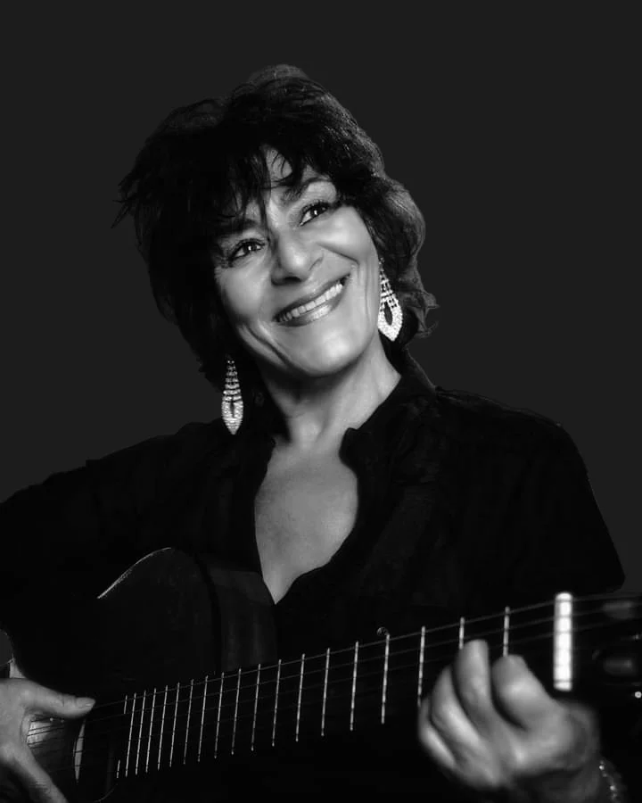 Coffee House: Myrna La Chanteuse 