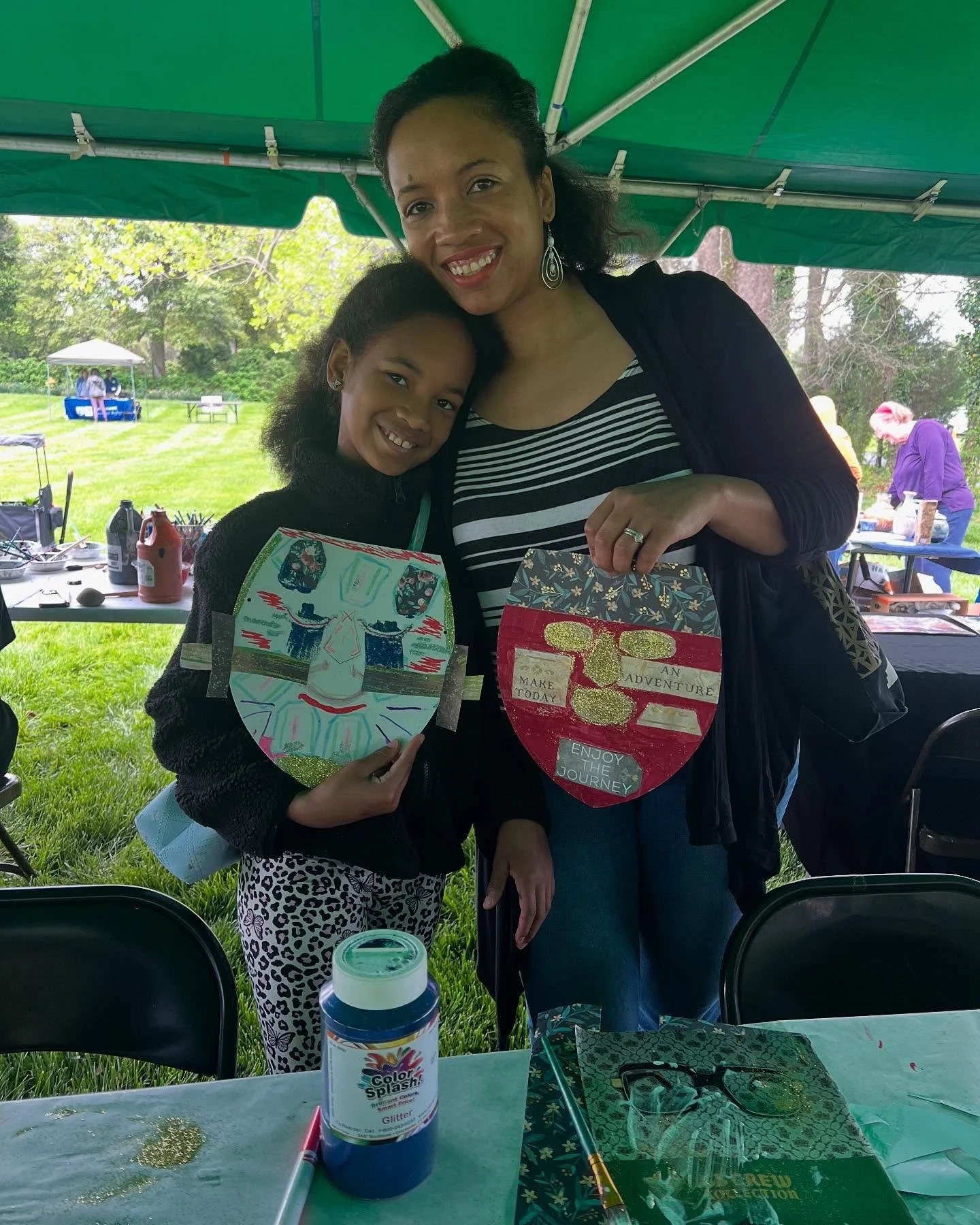 Thank you to everyone who came out to Montpelier Art Center&rsquo;s Festival of Herbs, Tea &amp; The Arts! It was such a beautiful day filled with creativity, community, art&mdash;and so much glitter! ✨🎭

#ExpressiveArts #pgparks #LiveMorePlayMore