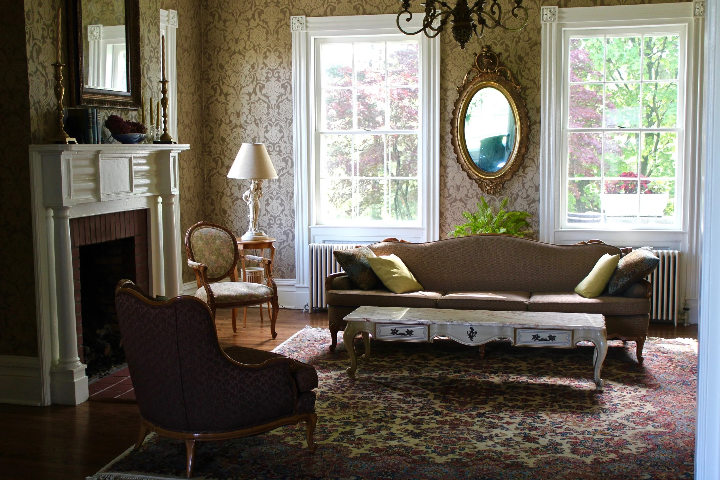 front parlor (003).jpg