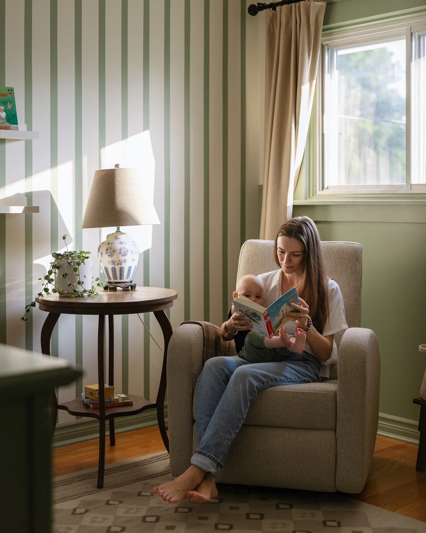 There&rsquo;s something about a half birthday session that hits different than a newborn session. 

When you have your rhythm as a family. Baby looks like themselves, has a personality and favourite activities. When you have traditions you want captu