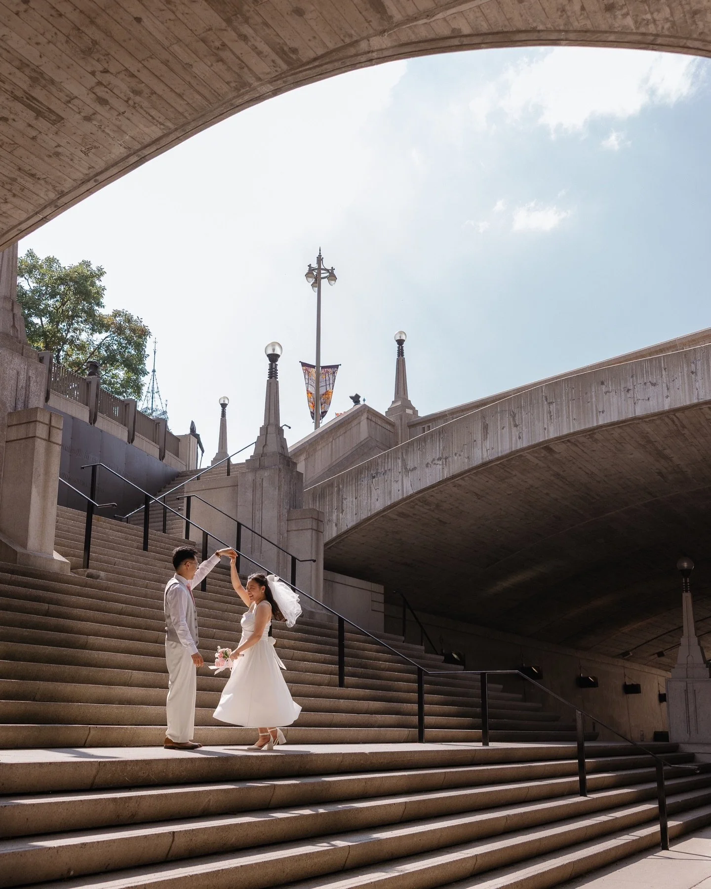 A City Hall Ceremony at it&rsquo;s finest 💛

It&rsquo;s a myth that city hall elopements need to be small, private, or boring.

I love city hall marriages. Yes they CAN be intimate but they can also involve family and friends - you can still do fami