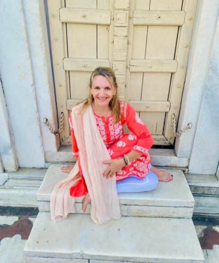 Lisa brings a wealth of knowledge to the Zen Den faculty of teaching, with 20 years of teaching experience within the various styles of yoga encompassing Classical Yoga Asana Pranayama Mudra, Bandha, Yoga Nidra, Restorative, Trauma Informed, Chair Y