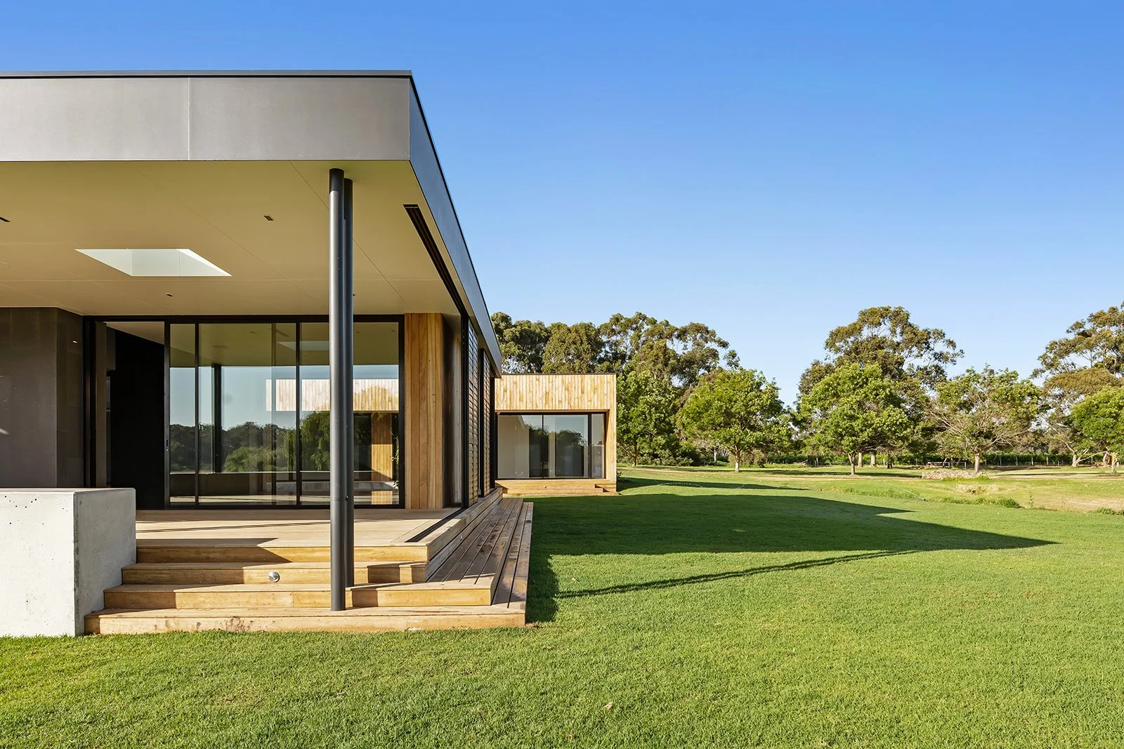 Grassy Knoll Residence