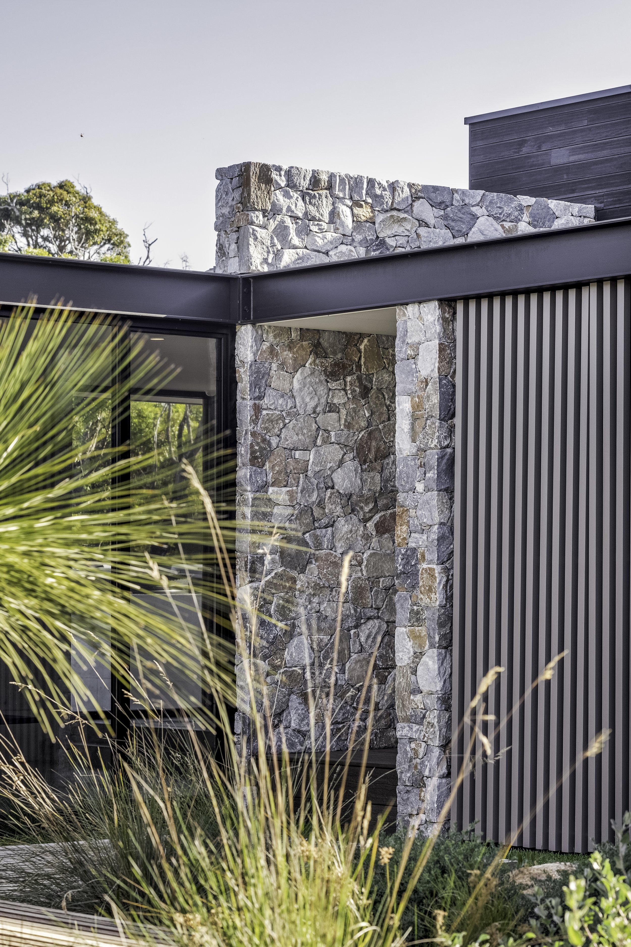 Caves5624_Externals_Alfresco_Courtyard-7.jpg