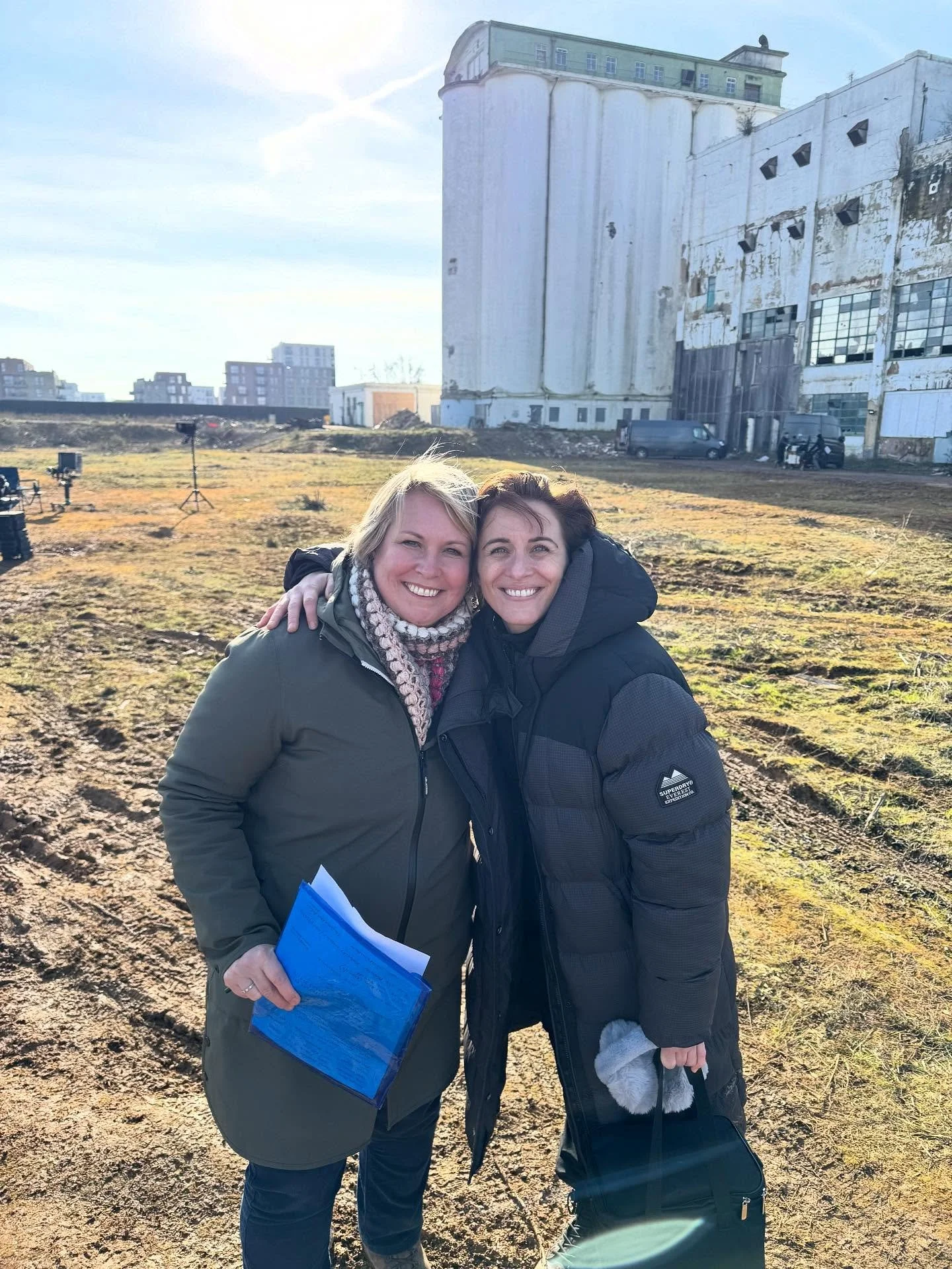 Huge honour to be working once again with @vicky.mcclure on @itvtriggerpoint creating #bts features for the #epk @helenjamesproductions - best cast & crew - dream team. 💣 💥 You can binge watch the whole series on ITVX. 💣 💥 
#triggerpoint3 #r