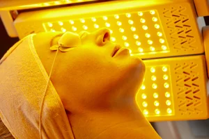LED Medical Grade Light Therapy | Medicura Croydon Hills VIC — Medicura