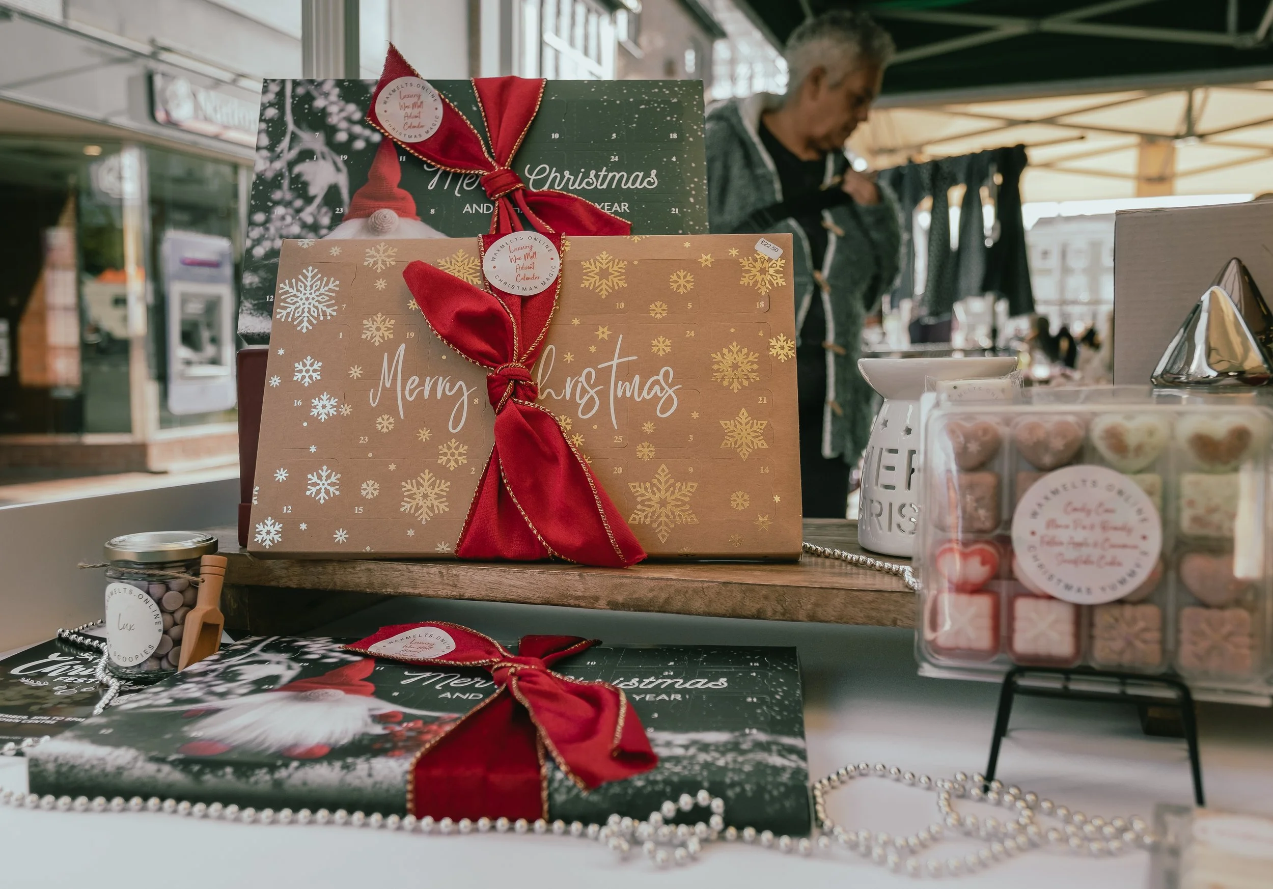 Enjoy a sprinkling of festive fun, with craft workshops, live music and shopping this December. 