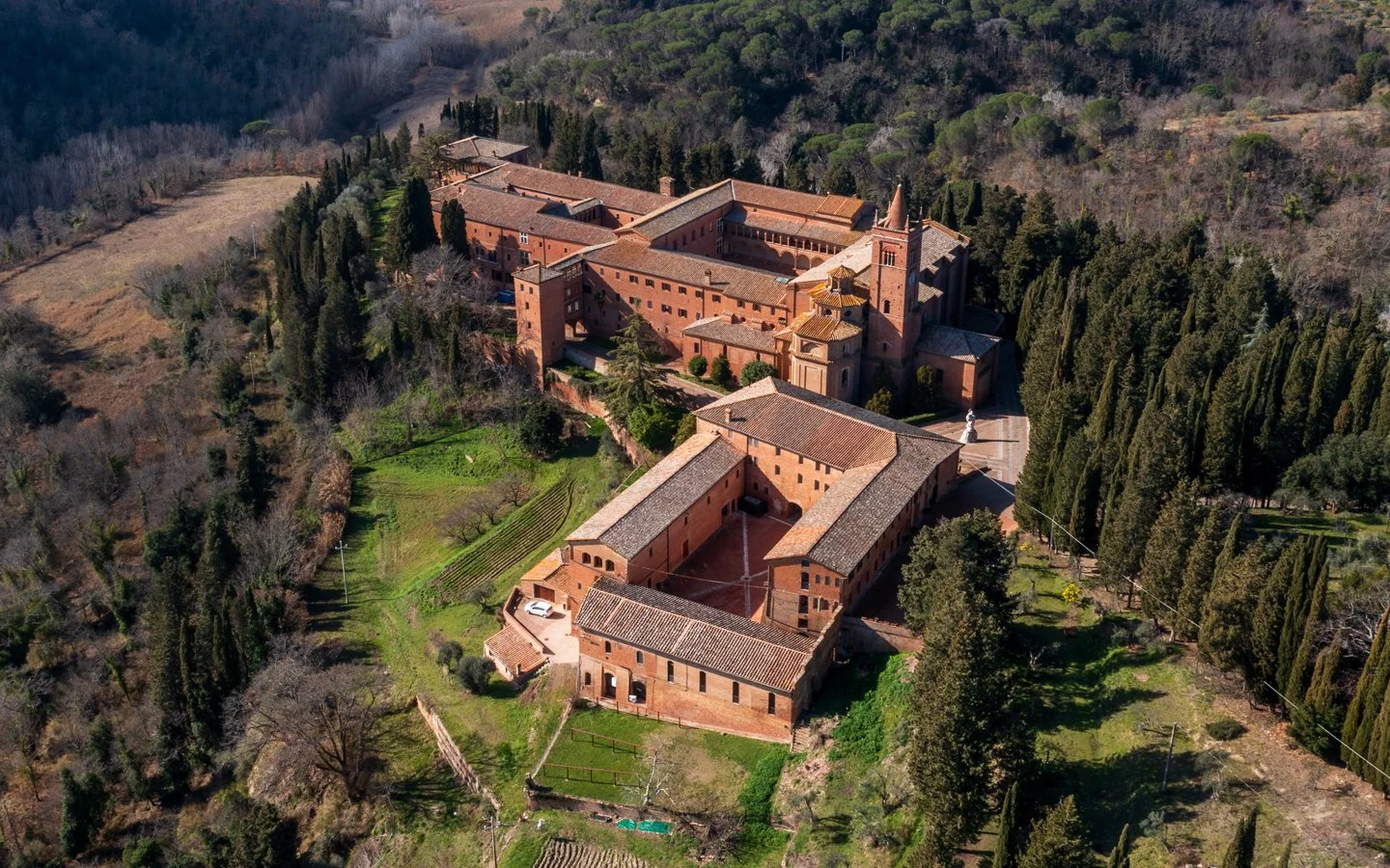 Abbazia Monte Oliveto Maggiore 2.jpg
