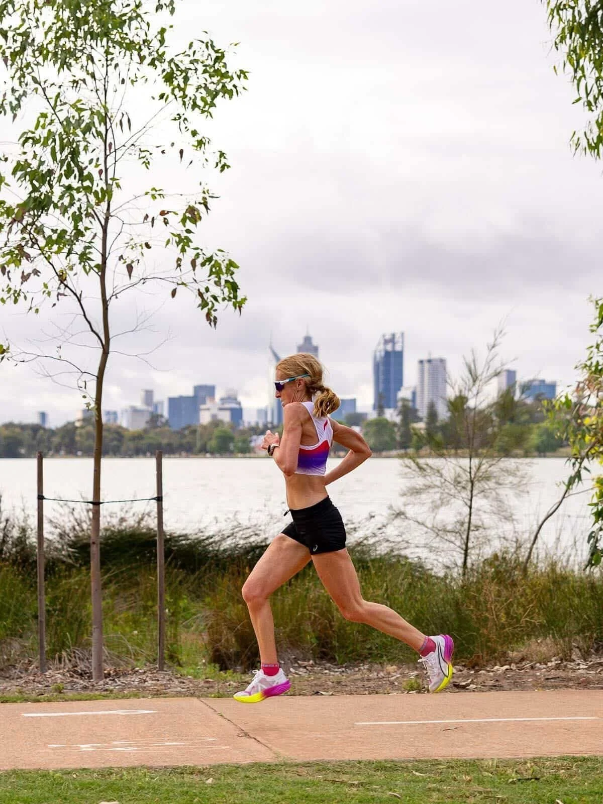 Celebrating one of our incredible athletes, Suzanne 🏃&zwj;♀️🔥

Earlier this year in Nutsford, Cheshire, she took on a well-known 10km race and absolutely shined &mdash; crossing the line with a new PB of 37:35, finishing 9th overall female and 1st 