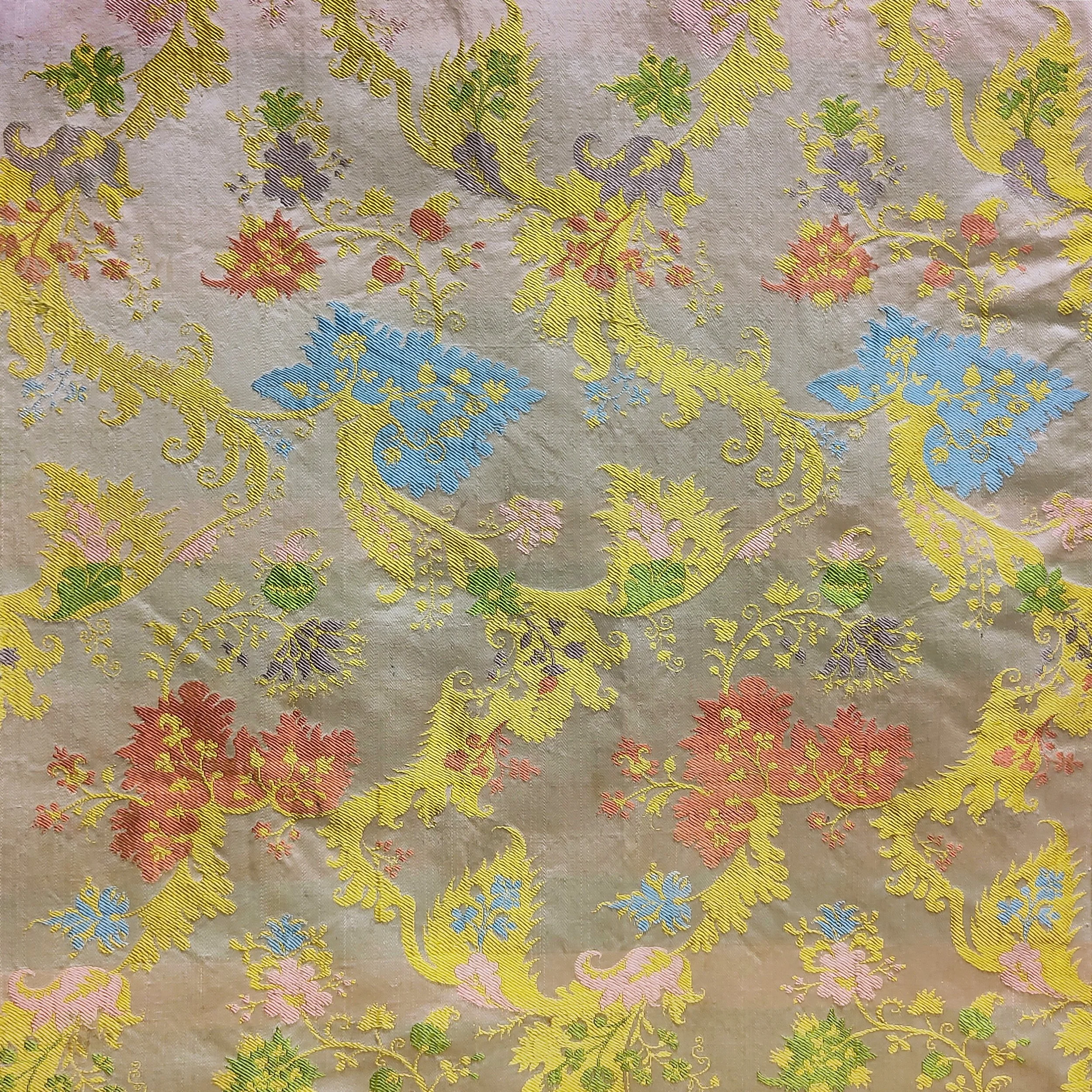 Silk 18th century Spitalfields silk lampas 3.jpg
