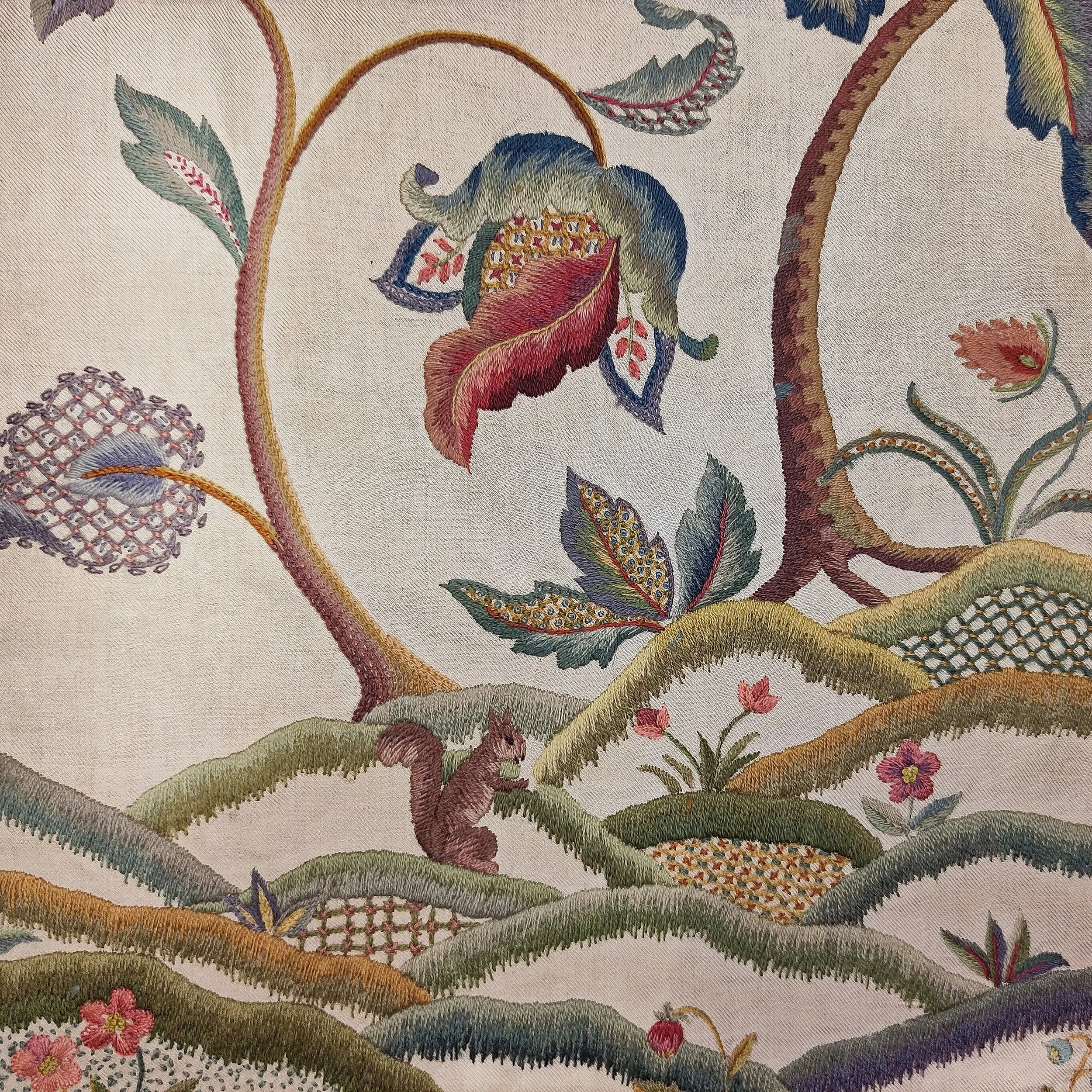 Crewelwork 20th century English hanging 4.jpg