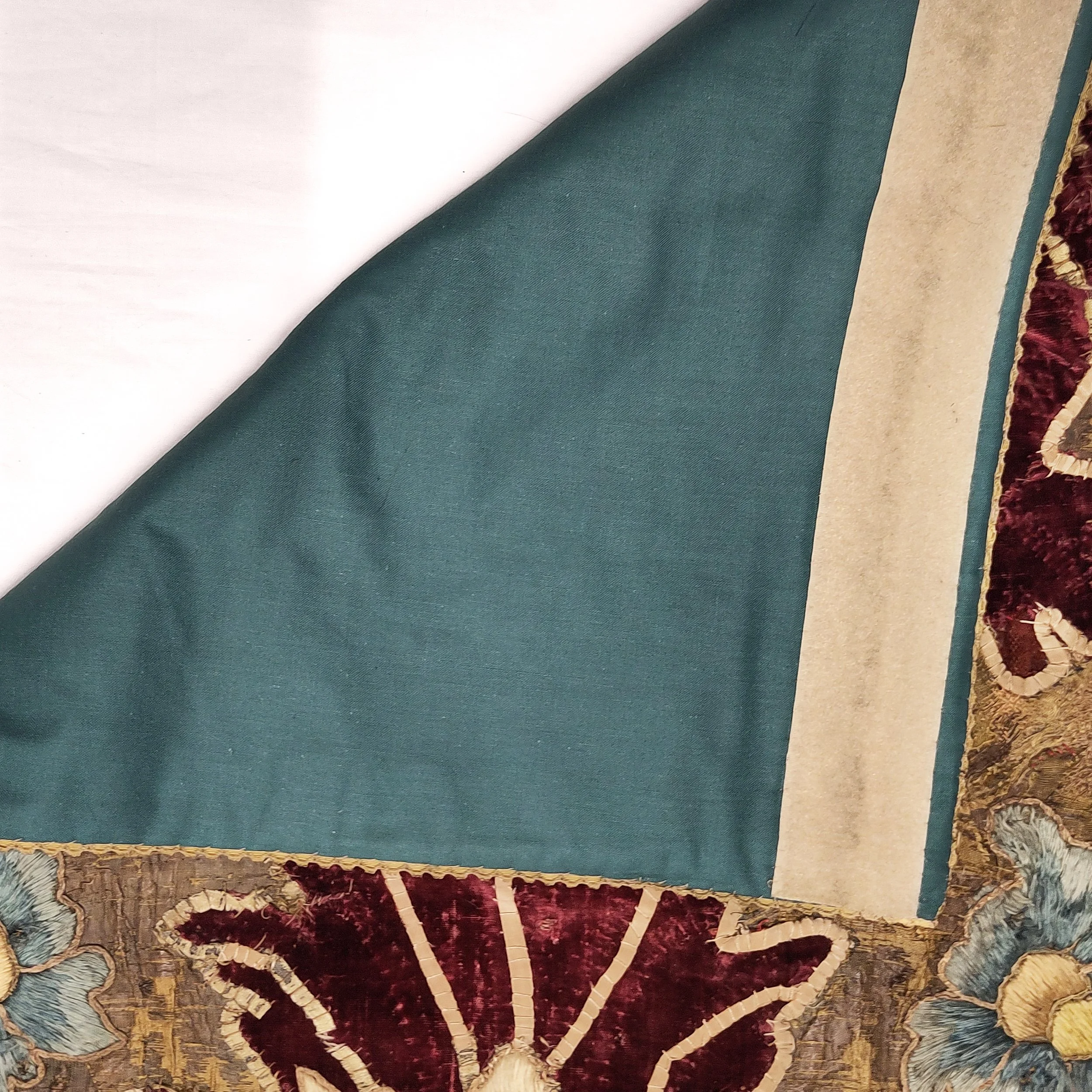 Applique 17th century Portuguese velvet pilaster hangings pair 8.jpg