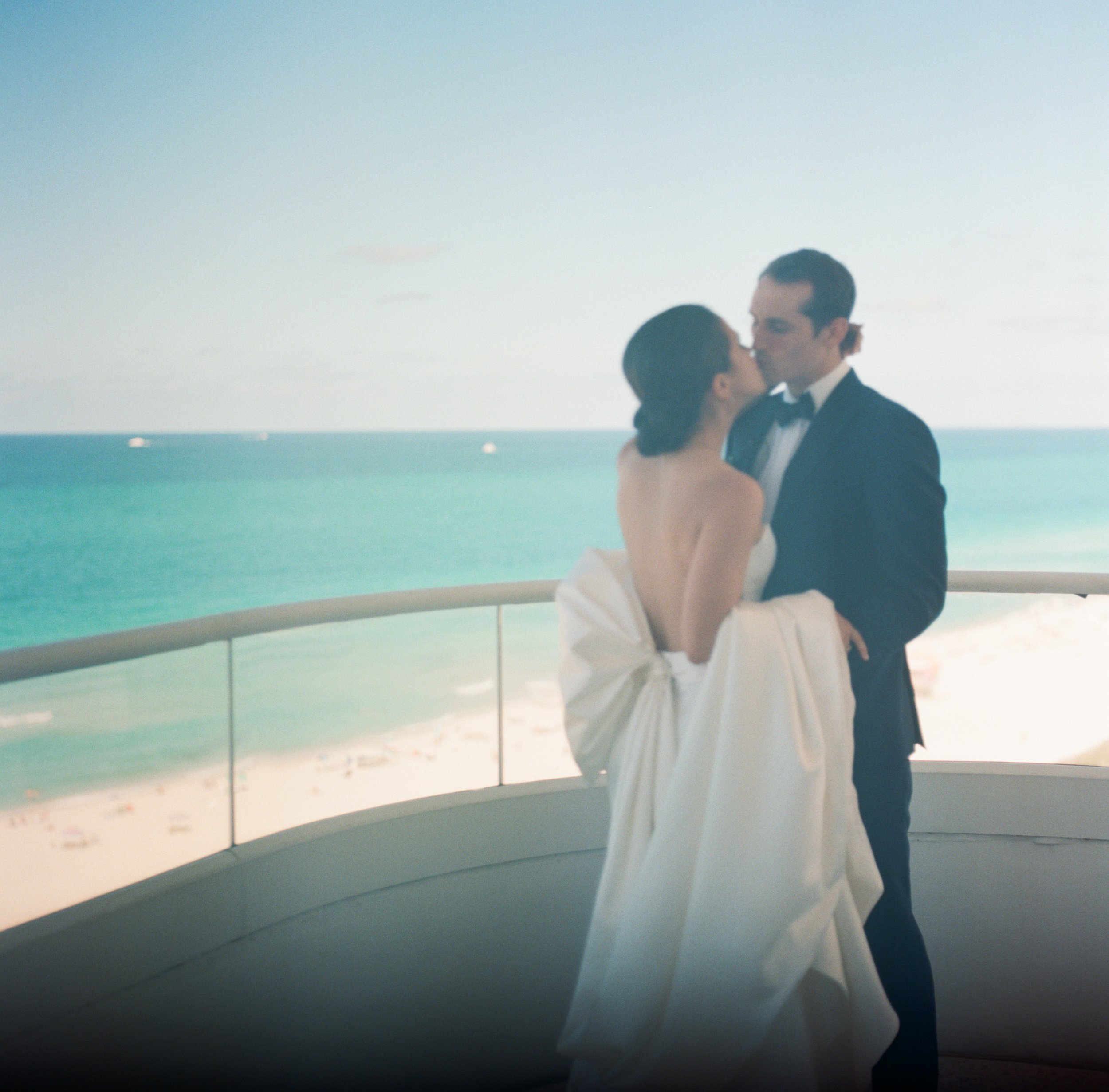 faena-miami-wedding-lorren-braman-016.jpg