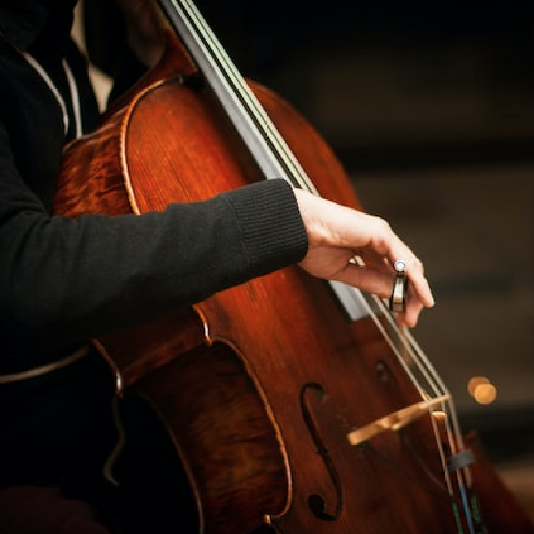 Evening Concert Series: Bach Cello Suites by Candlelight - Andrew Huggan