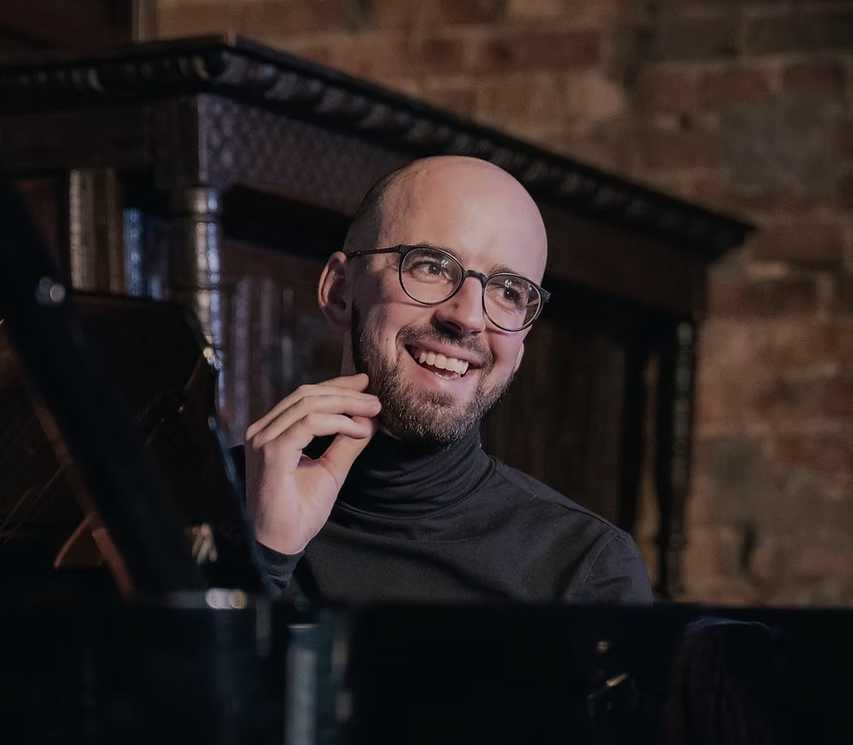 Evening Concert Series: Moonlight Sonata At Christmas by Candlelight - Ugnius Pauliukonis