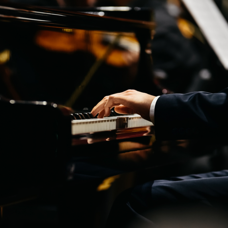 Evening Concert Series: Beethoven Piano Concertos by Candlelight - The Piccadilly Sinfonietta