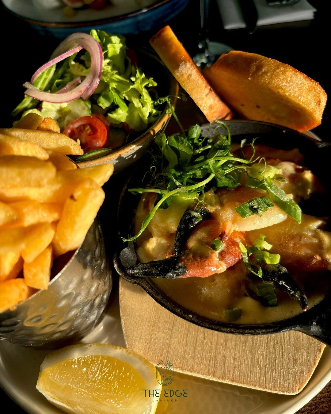 Claws out, forks ready 🦀🍴

Dive into our fresh crab claws tonight at The Edge Lahinch, a taste you won&rsquo;t forget!💛