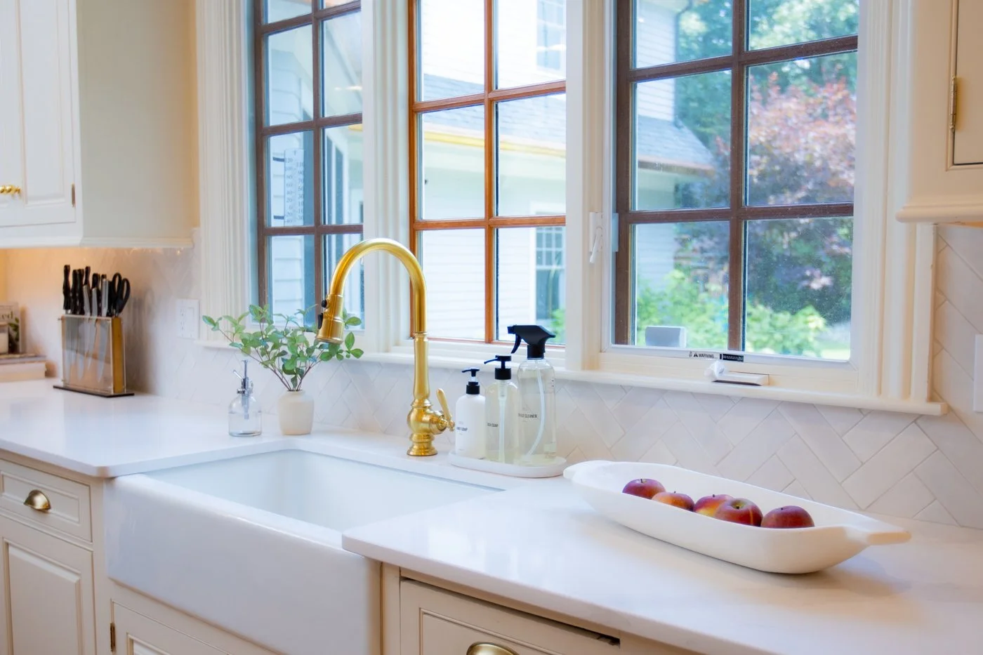 curtis-rowe-interiors-Oldconneticutpathproject-kitchen (27).jpg