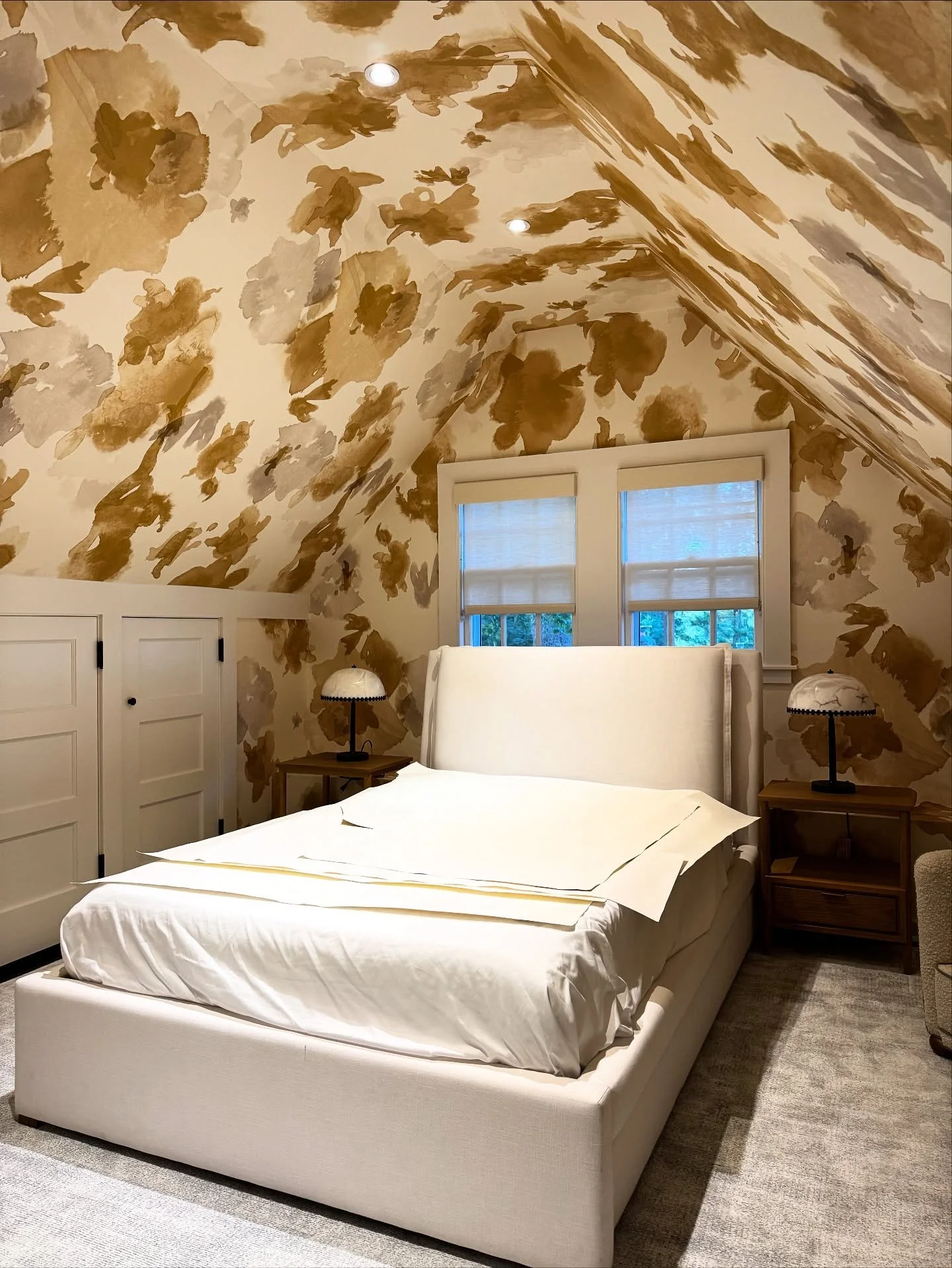 Life Lately ❤️ Summer/BTS Edition

- finally putting the final touches on our home. I can&rsquo;t wait to share more. I need a local photographer. Let me know if anyone has any good contacts 📸 

- Rory started kindergarten &amp; after day two broke 