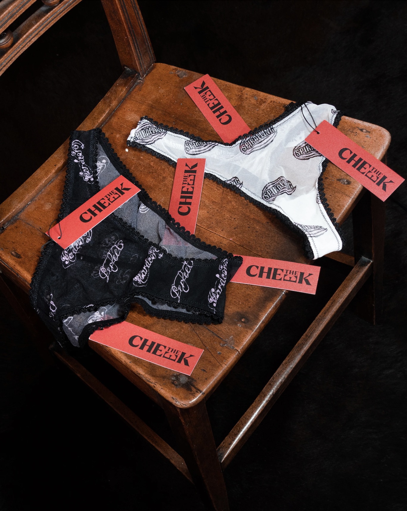 916-Studio-London-the-cheek-20.png