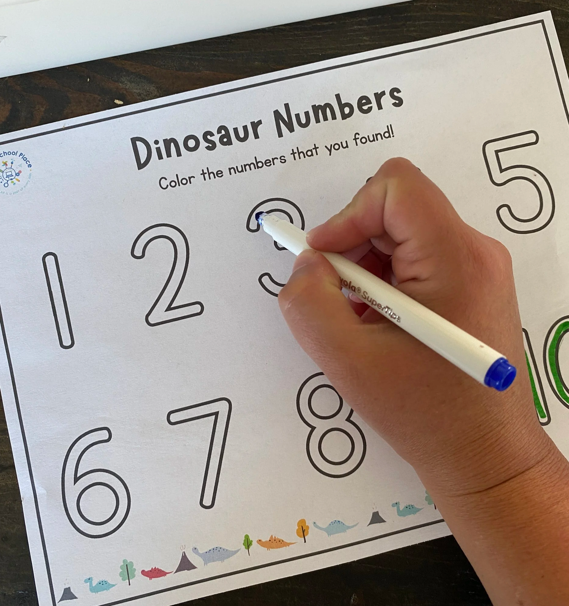 dinosaur+sensory+bin+7.png