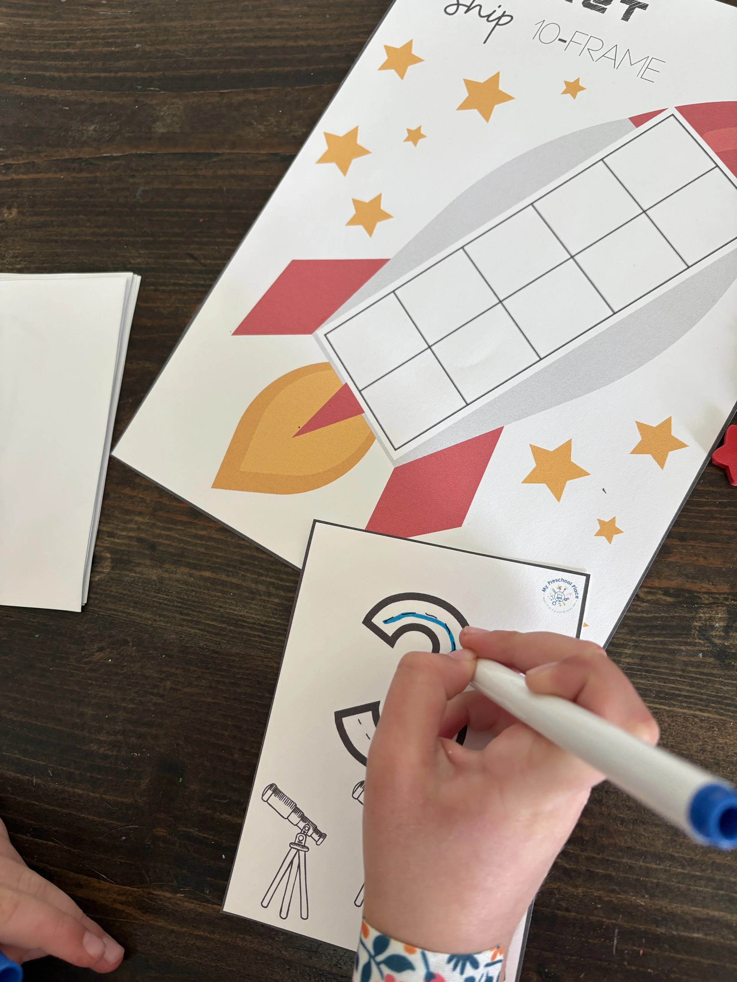 rocket ship 10 fram 7.JPG