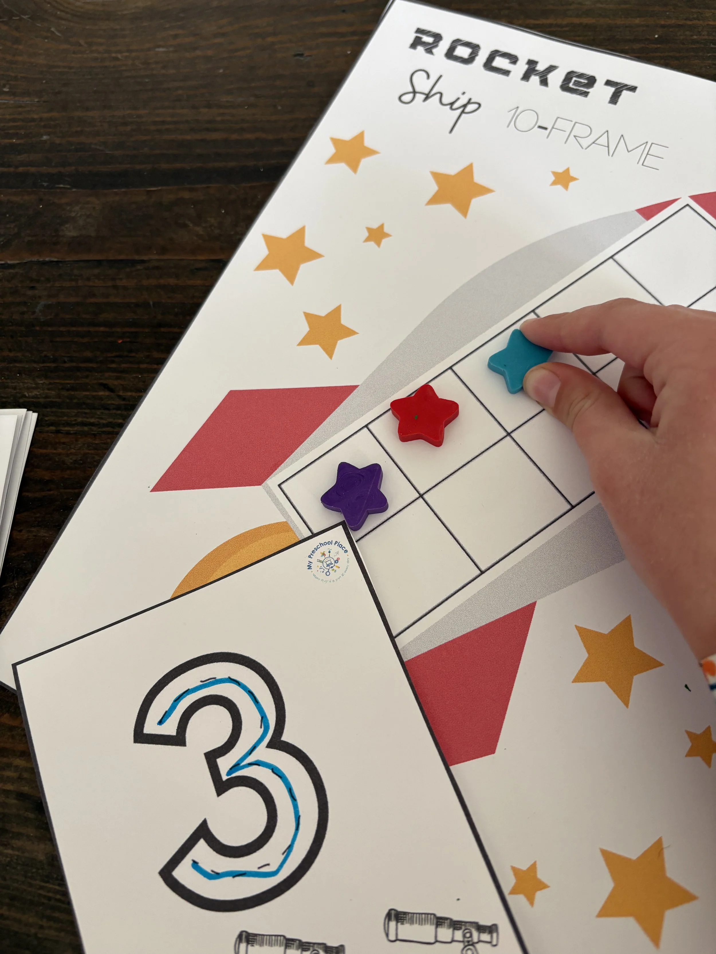 rocket ship 10 fram 3.JPG